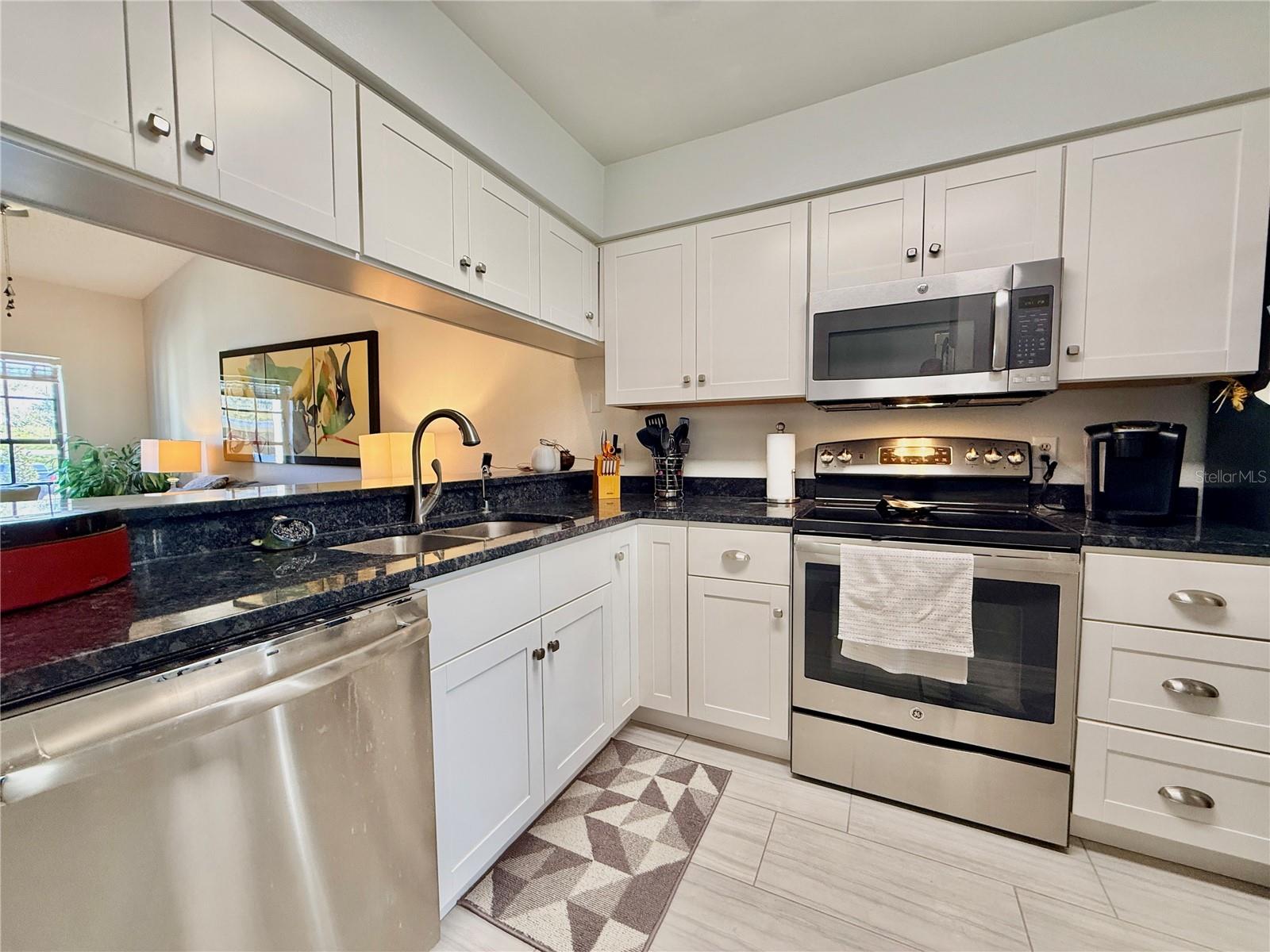 Image 11 of 43 For 2749 Countryside Boulevard 22