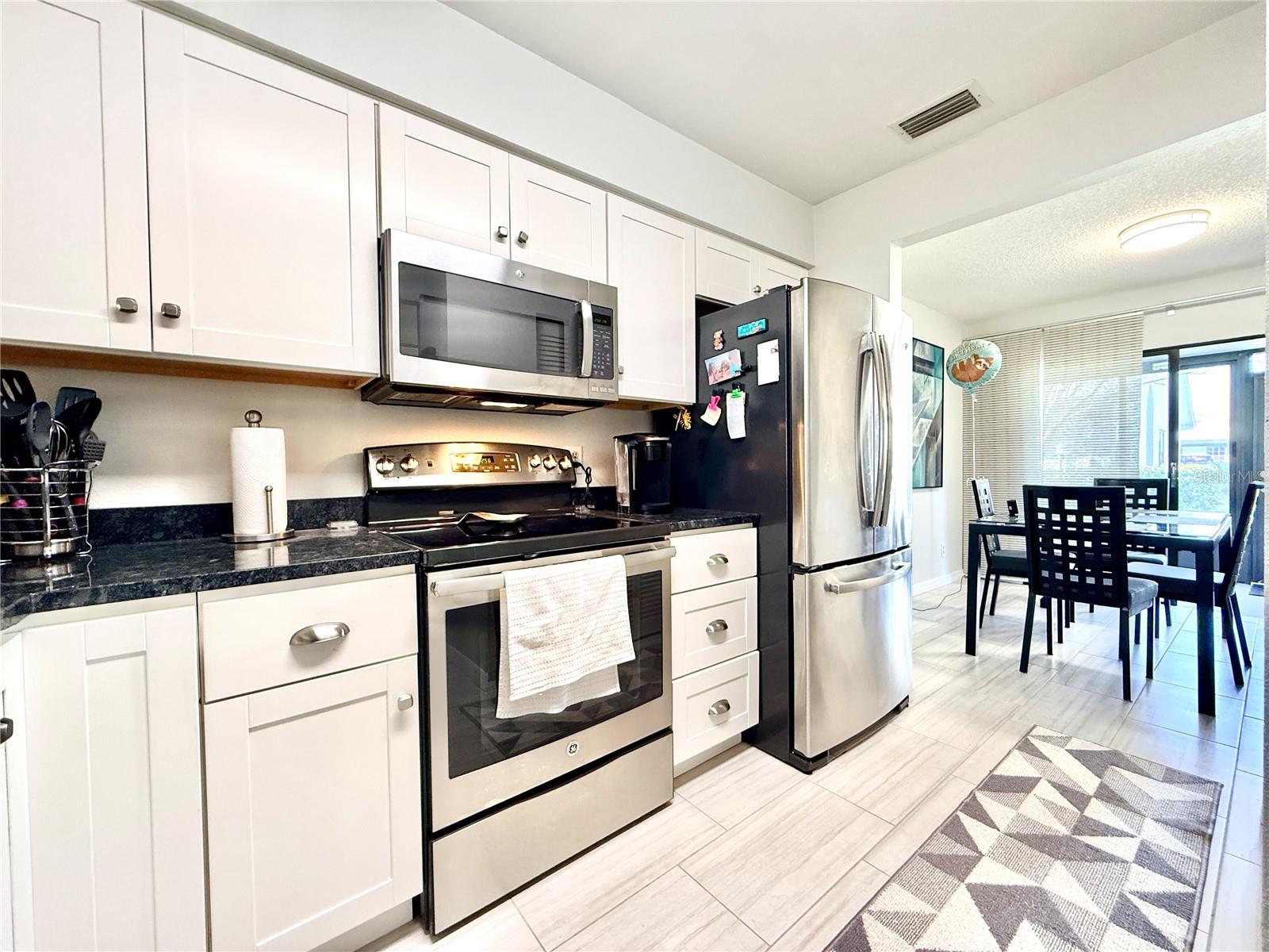 Image 12 of 43 For 2749 Countryside Boulevard 22