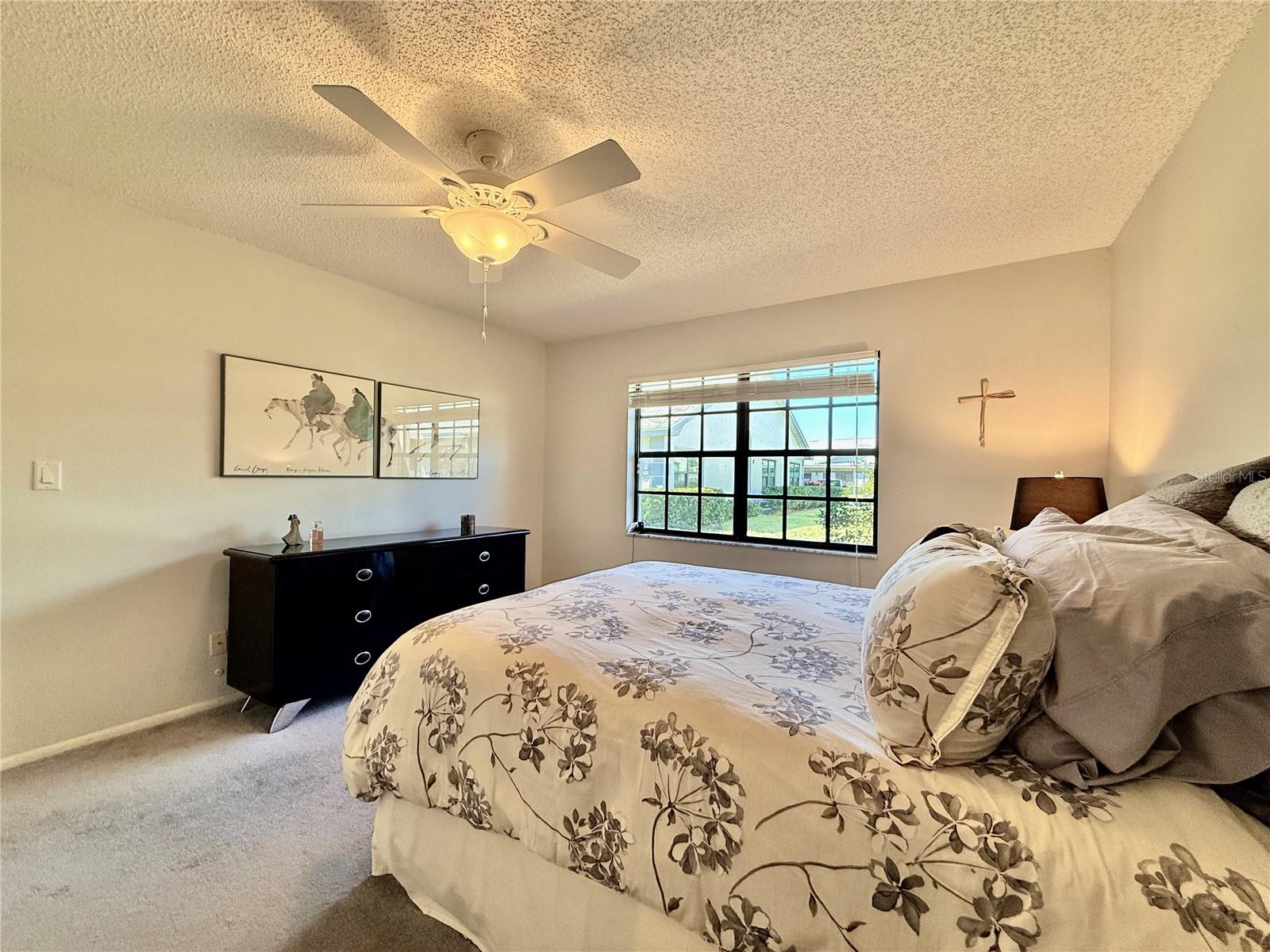 Image 21 of 43 For 2749 Countryside Boulevard 22