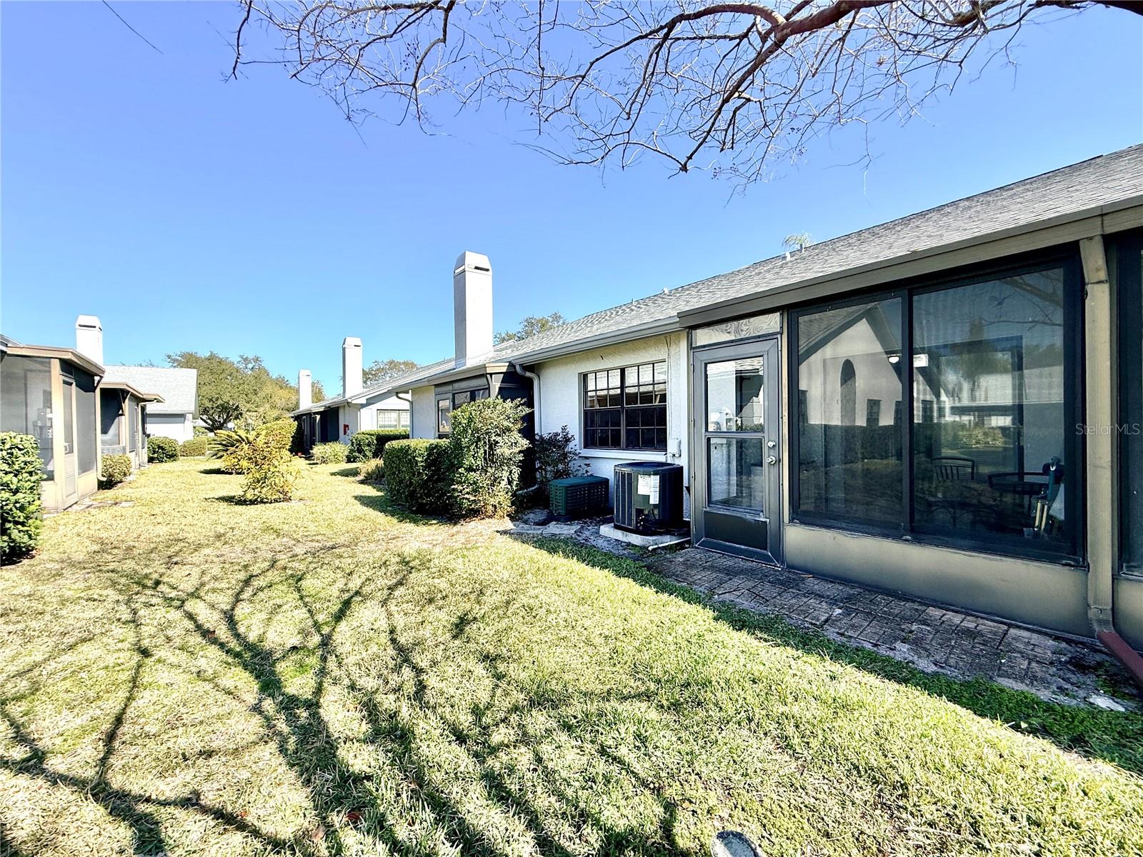 Image 28 of 43 For 2749 Countryside Boulevard 22