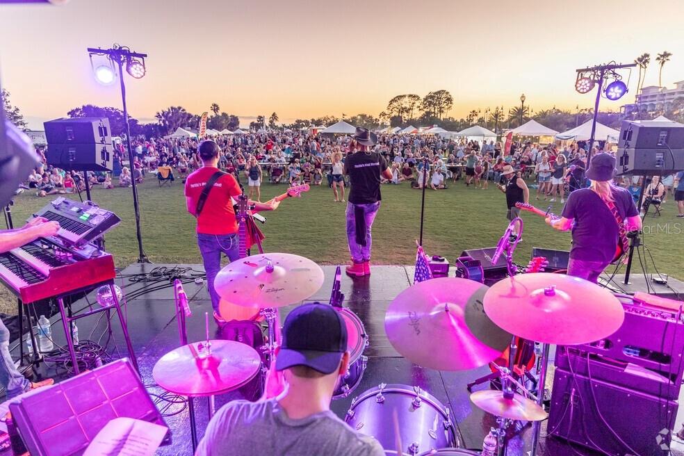 Image 43 of 43 For 2749 Countryside Boulevard 22