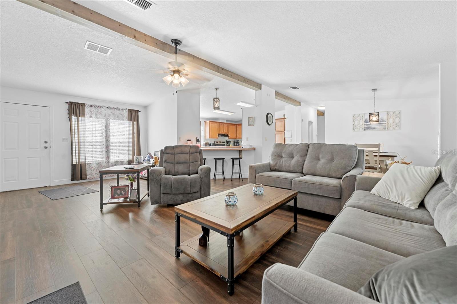 Image 20 of 42 For 17095 Frankfort Road