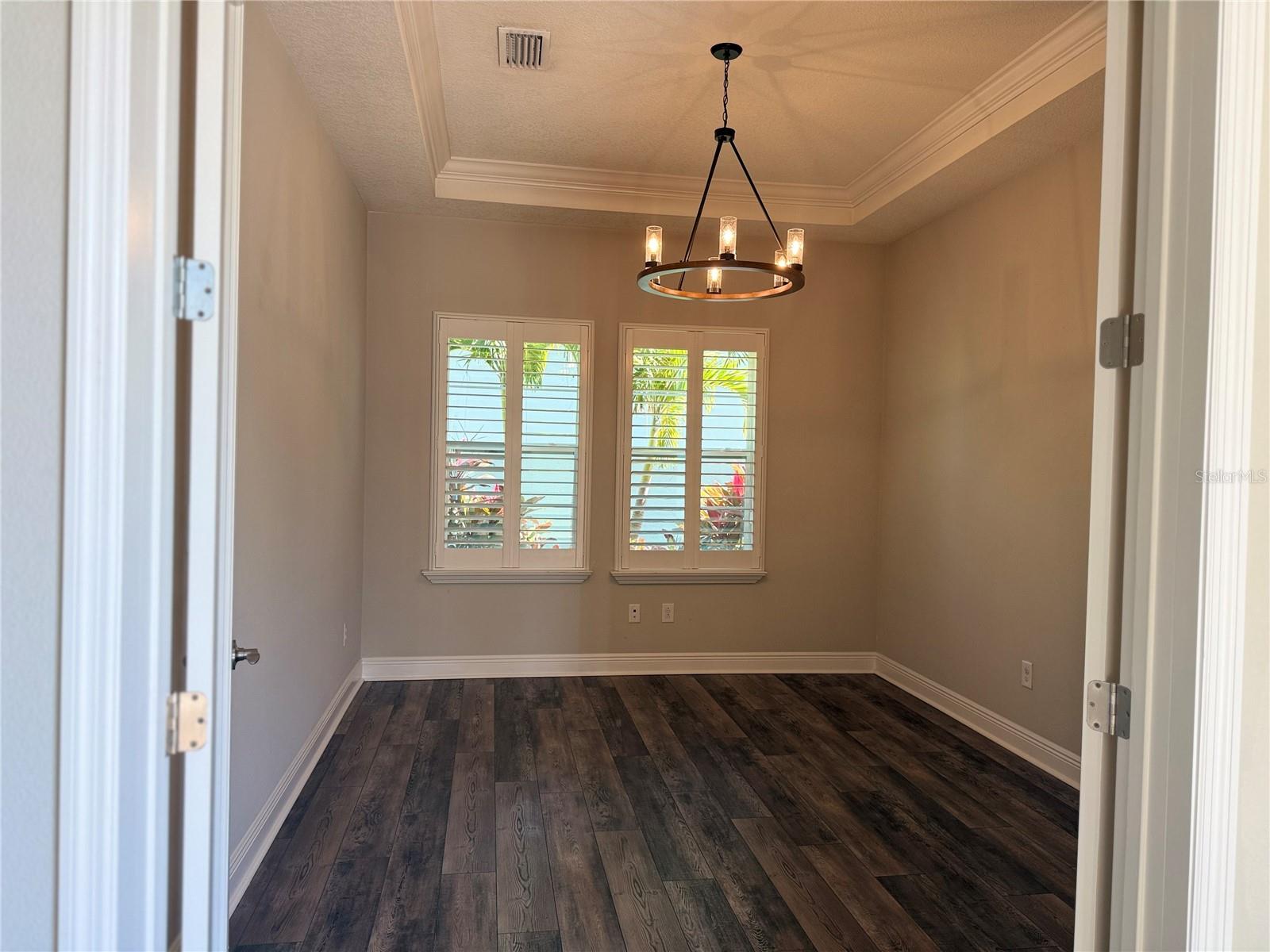 Image 16 of 76 For 7004 Mainland Avenue