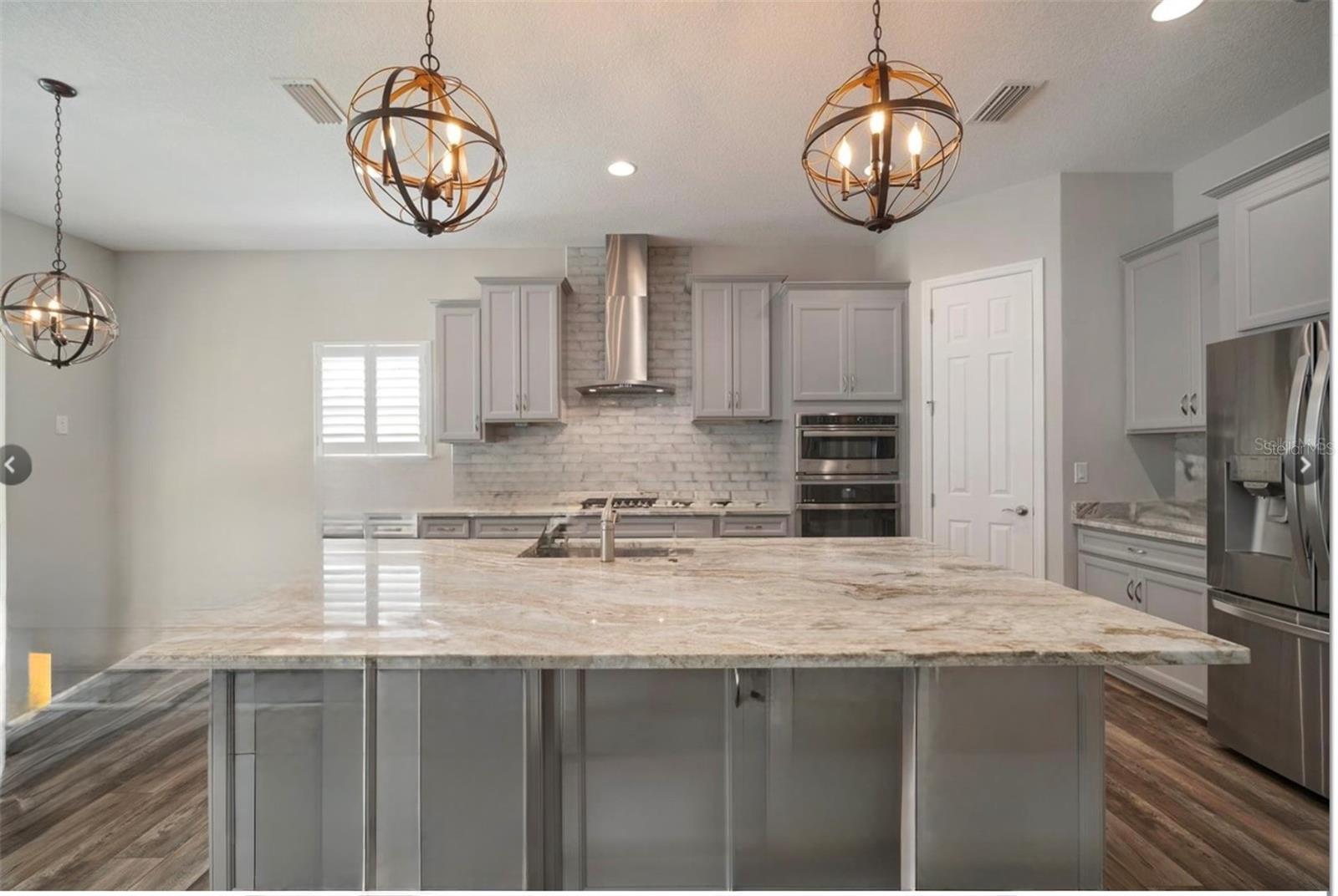 Image 23 of 76 For 7004 Mainland Avenue