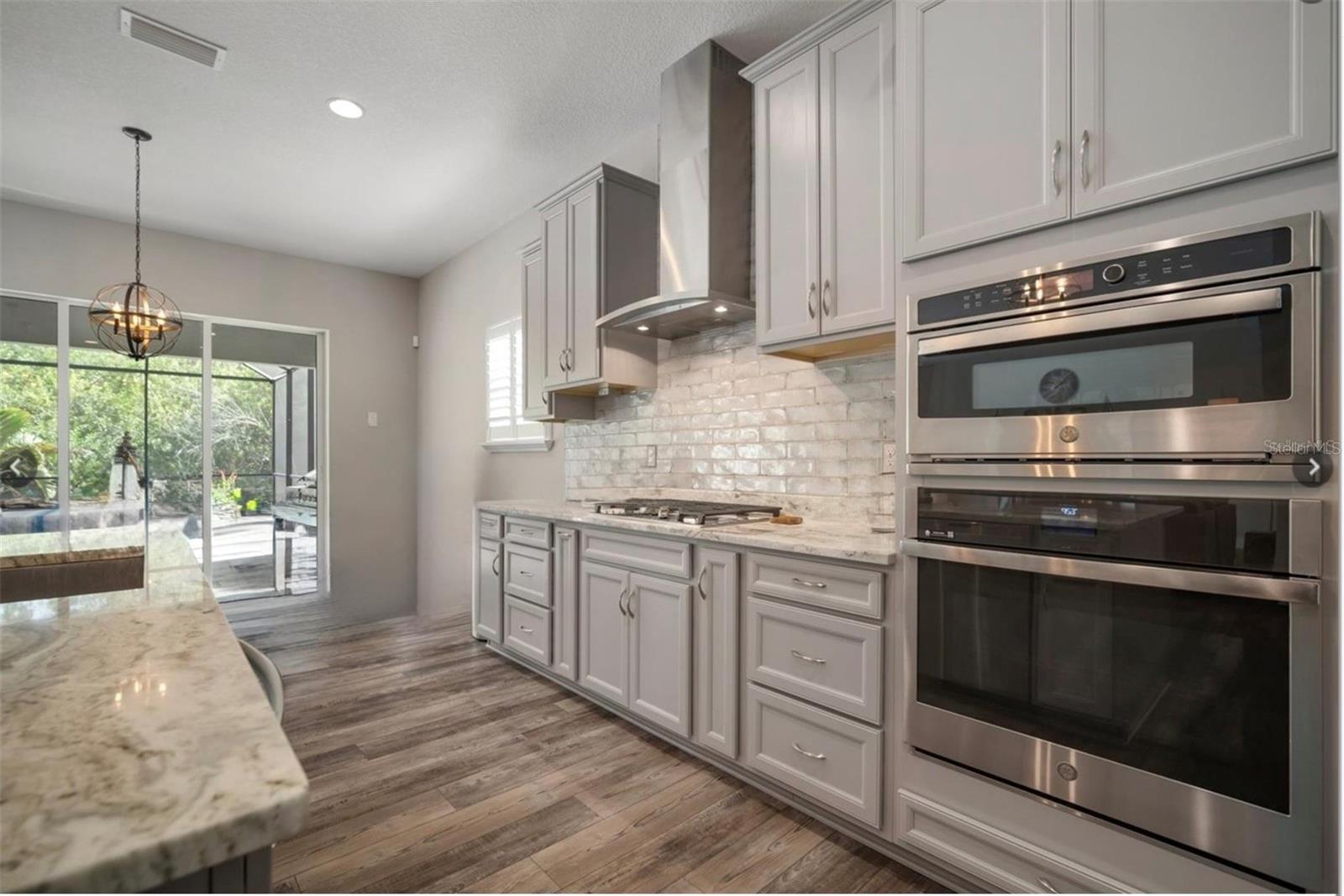 Image 25 of 76 For 7004 Mainland Avenue