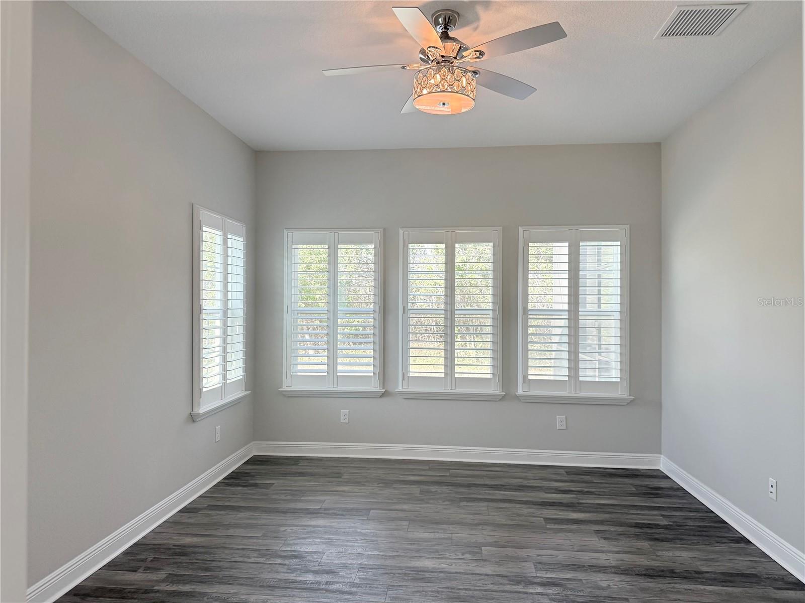 Image 38 of 76 For 7004 Mainland Avenue