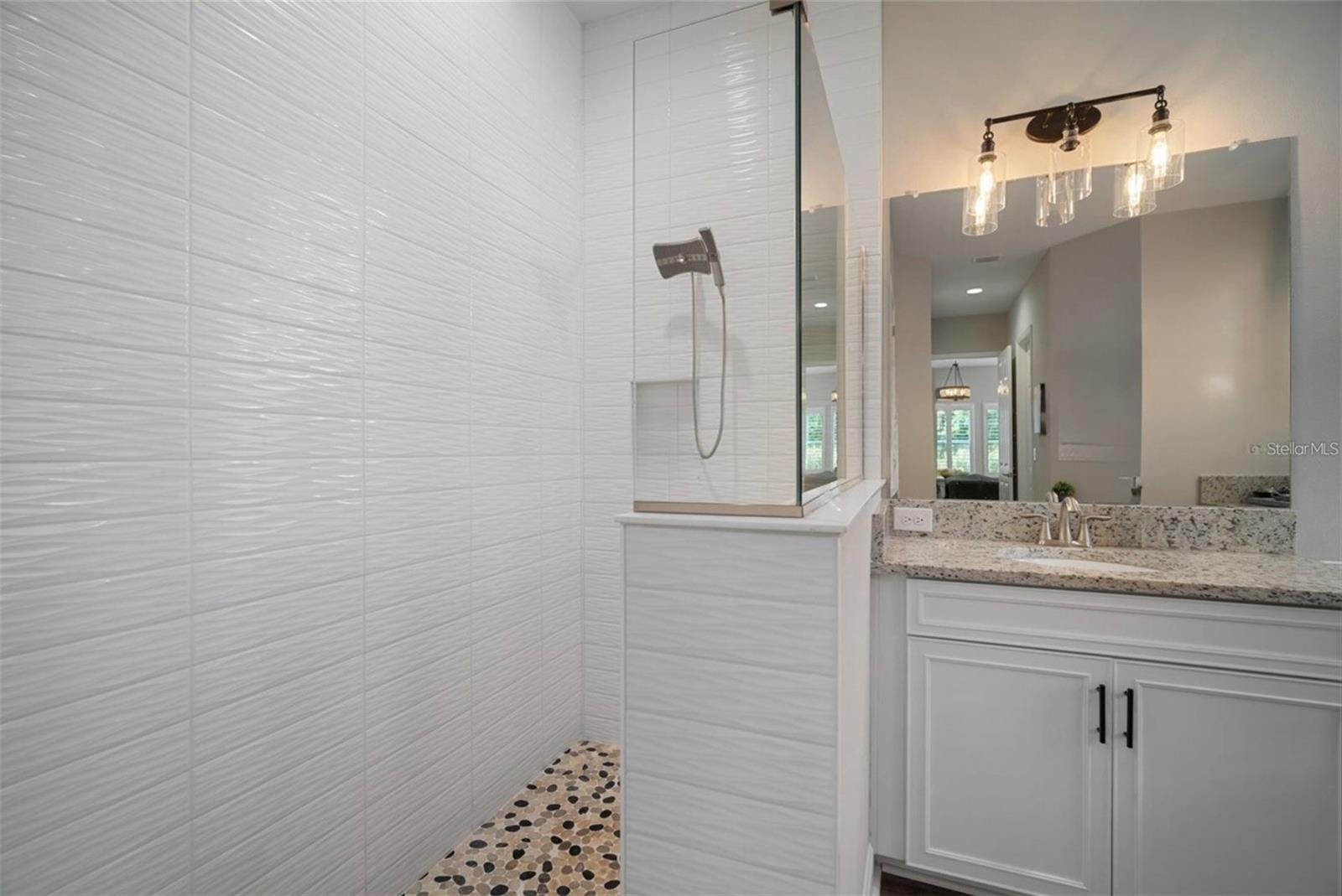 Image 41 of 76 For 7004 Mainland Avenue