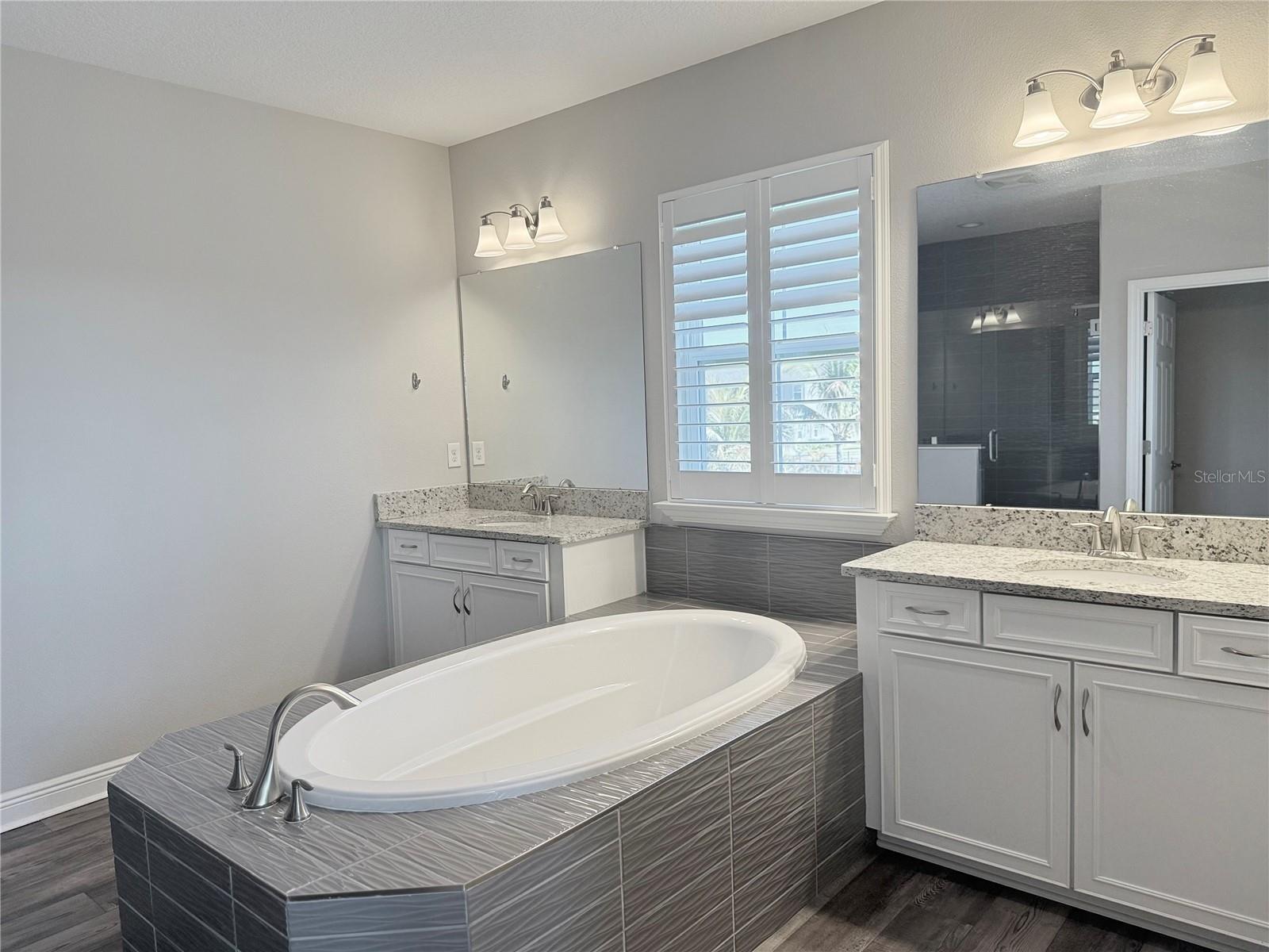 Image 55 of 76 For 7004 Mainland Avenue