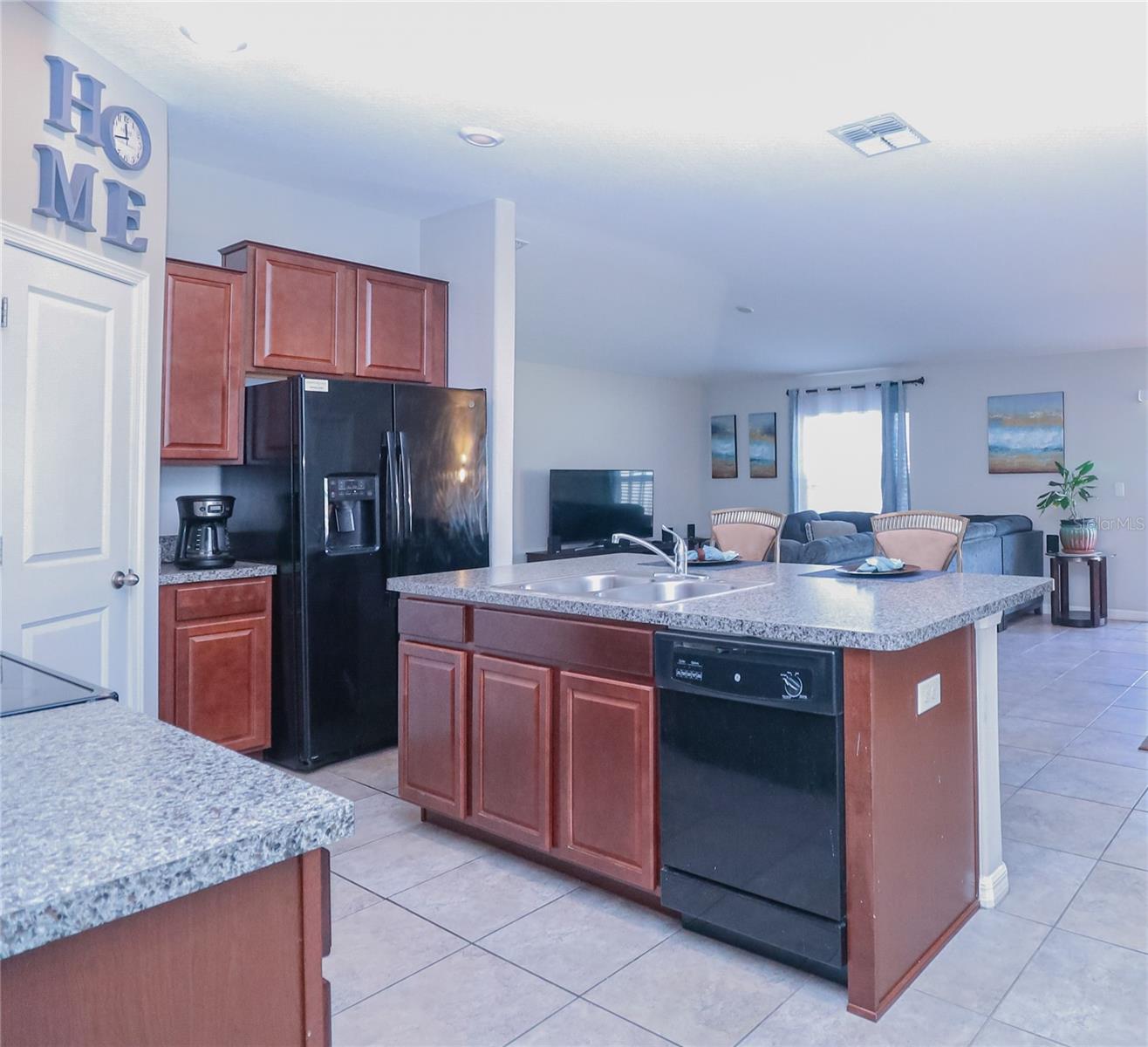 Image 5 of 18 For 10206 Bright Crystal Avenue