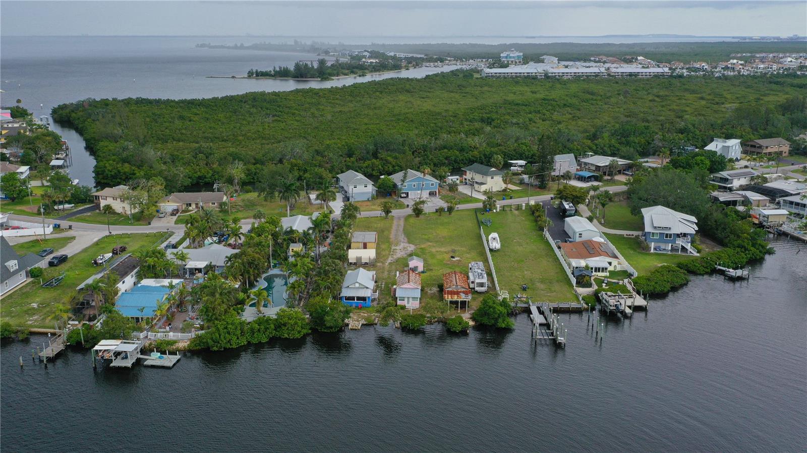 Image 11 of 15 For 3312 Shell Point Road