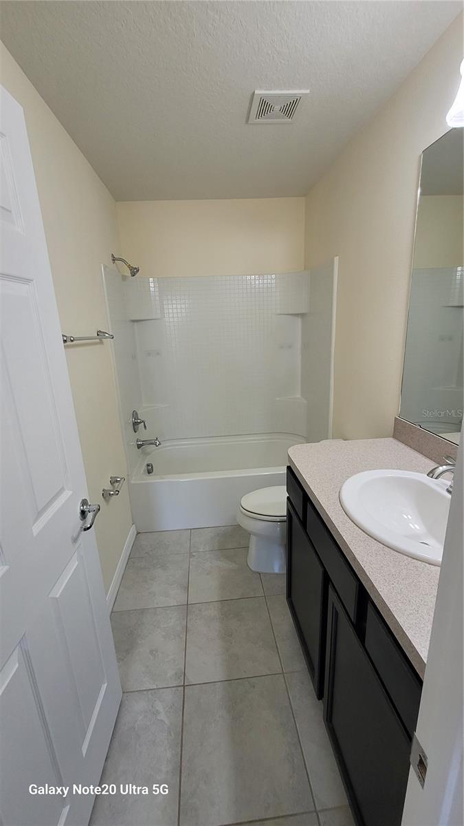 Image 9 of 13 For 5175 Sylvester Loop