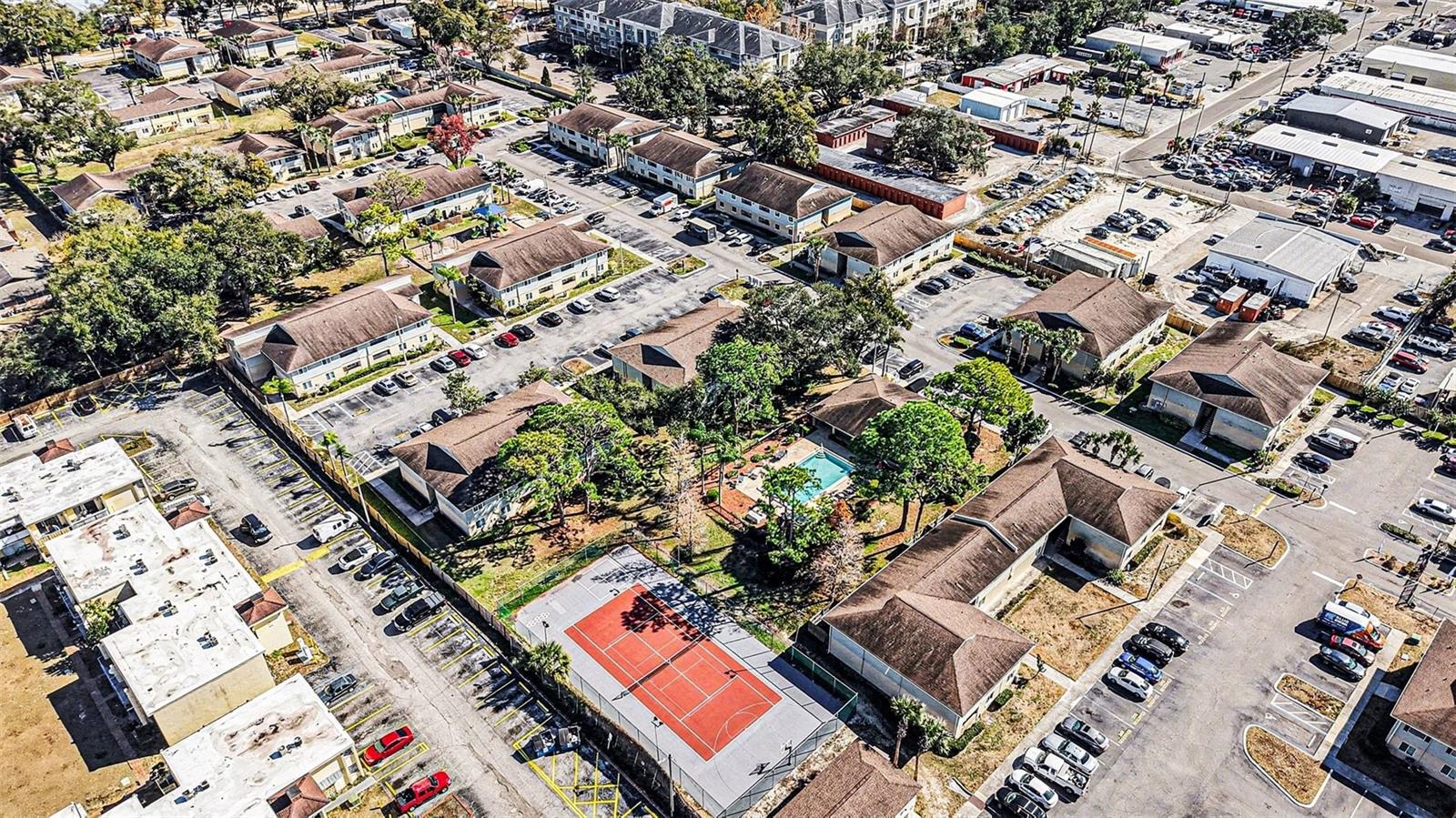 Image 31 of 33 For 550 Golden Raintree Place 550