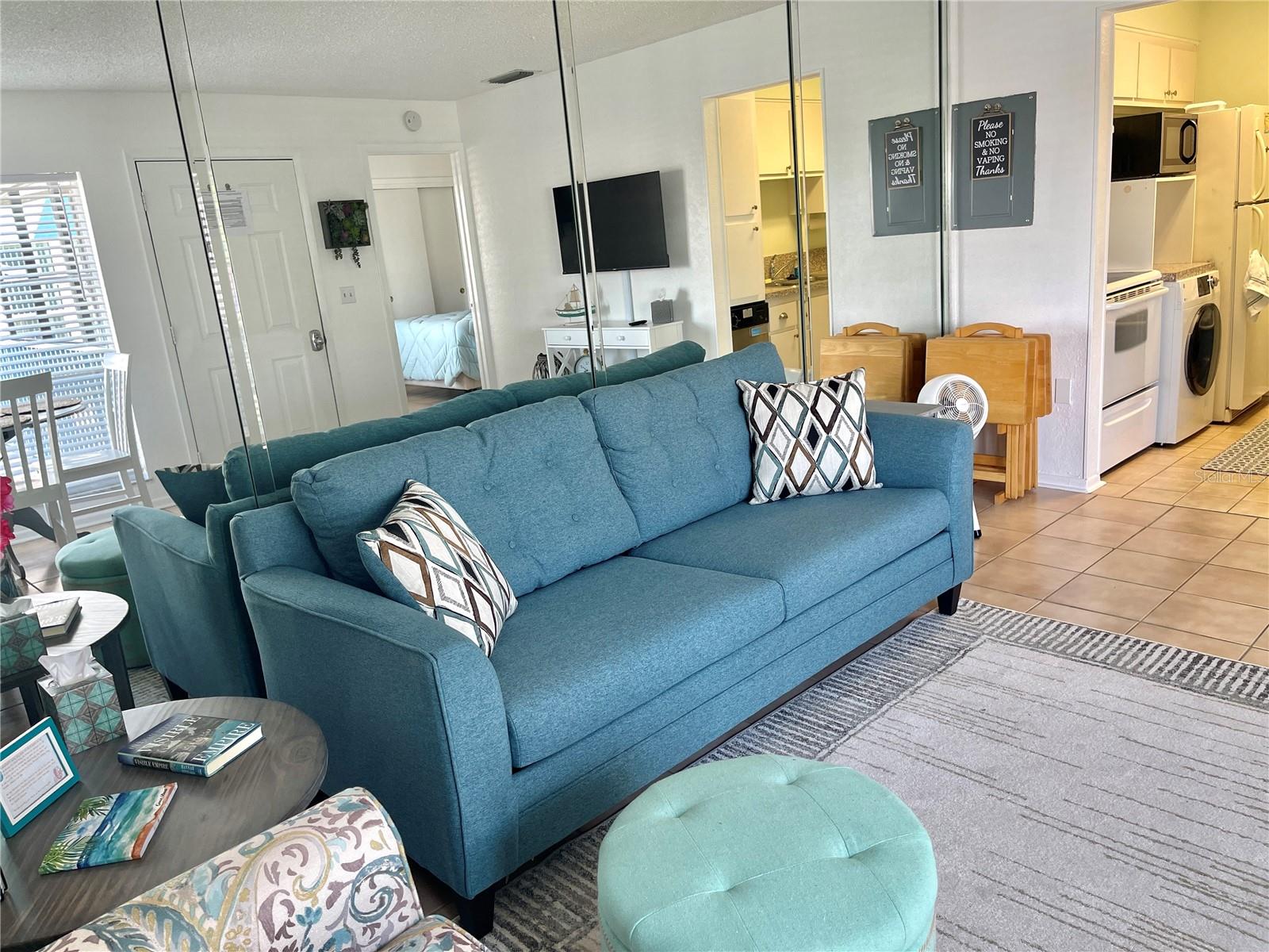 Image 10 of 20 For 165 Medallion Boulevard H