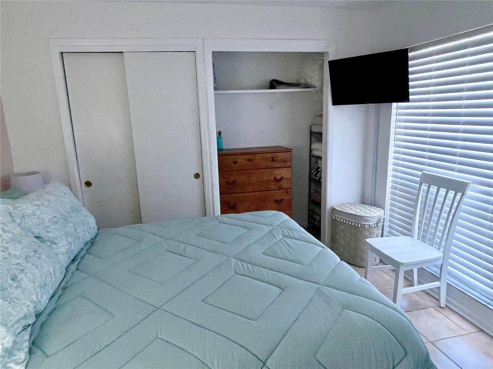 Image 14 of 20 For 165 Medallion Boulevard H