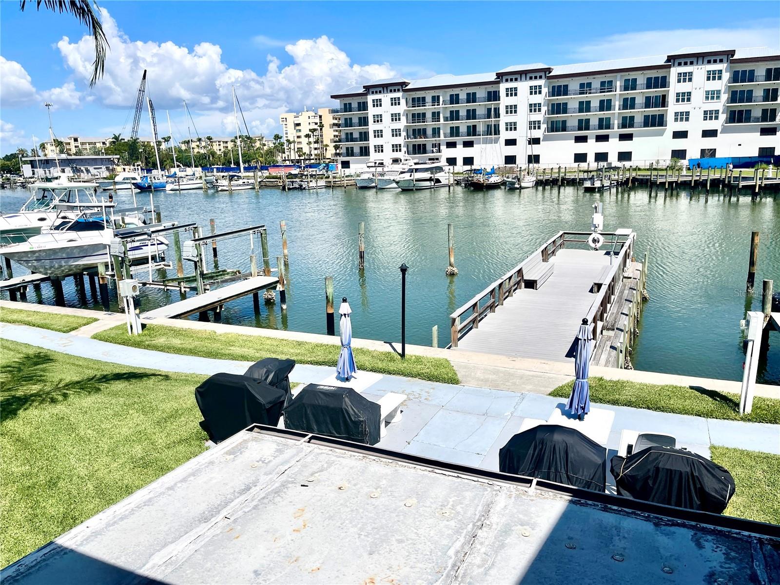 Image 5 of 20 For 165 Medallion Boulevard H