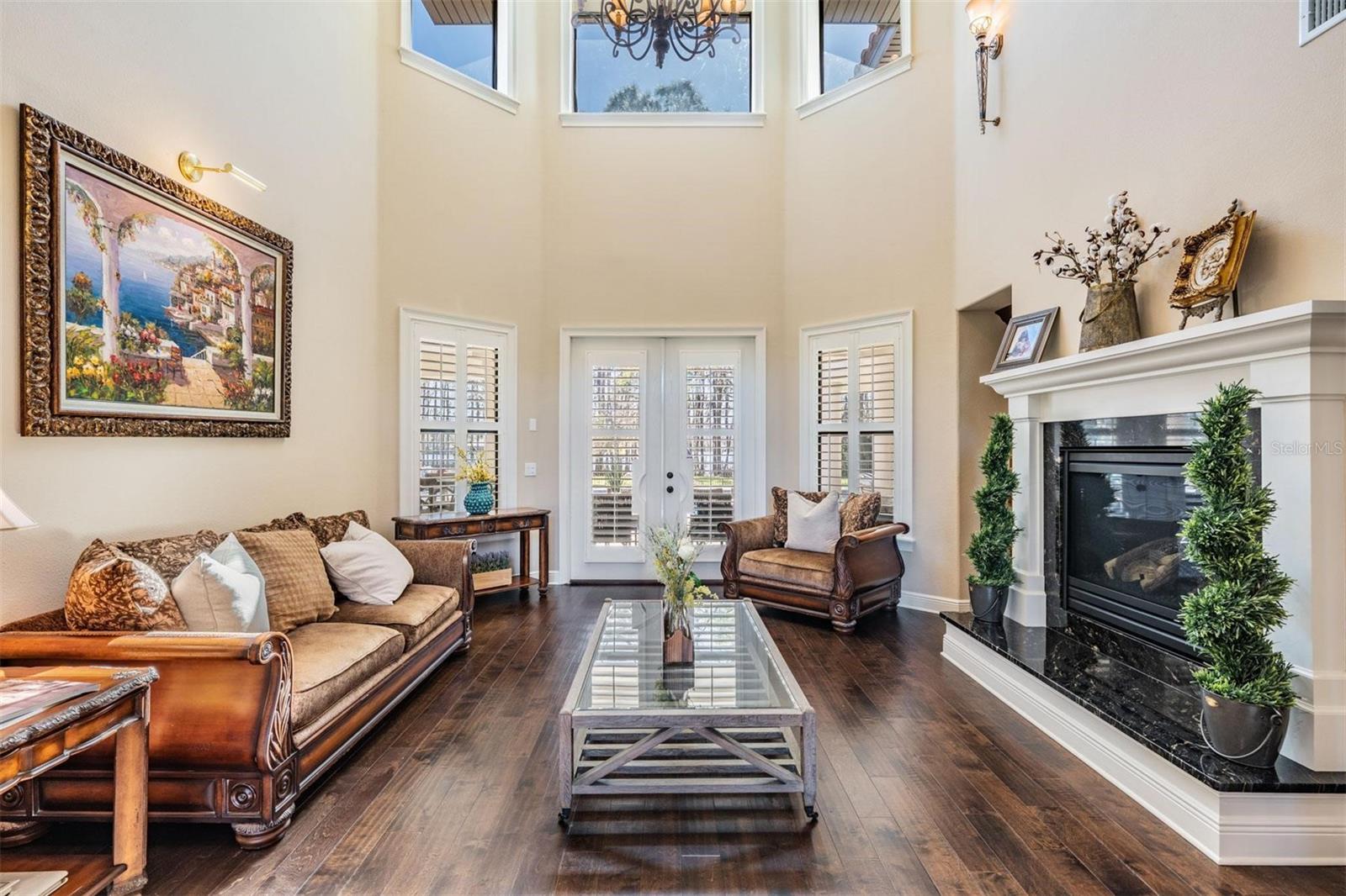 Listing photo id 8 for 5914 Fitzgerald Road