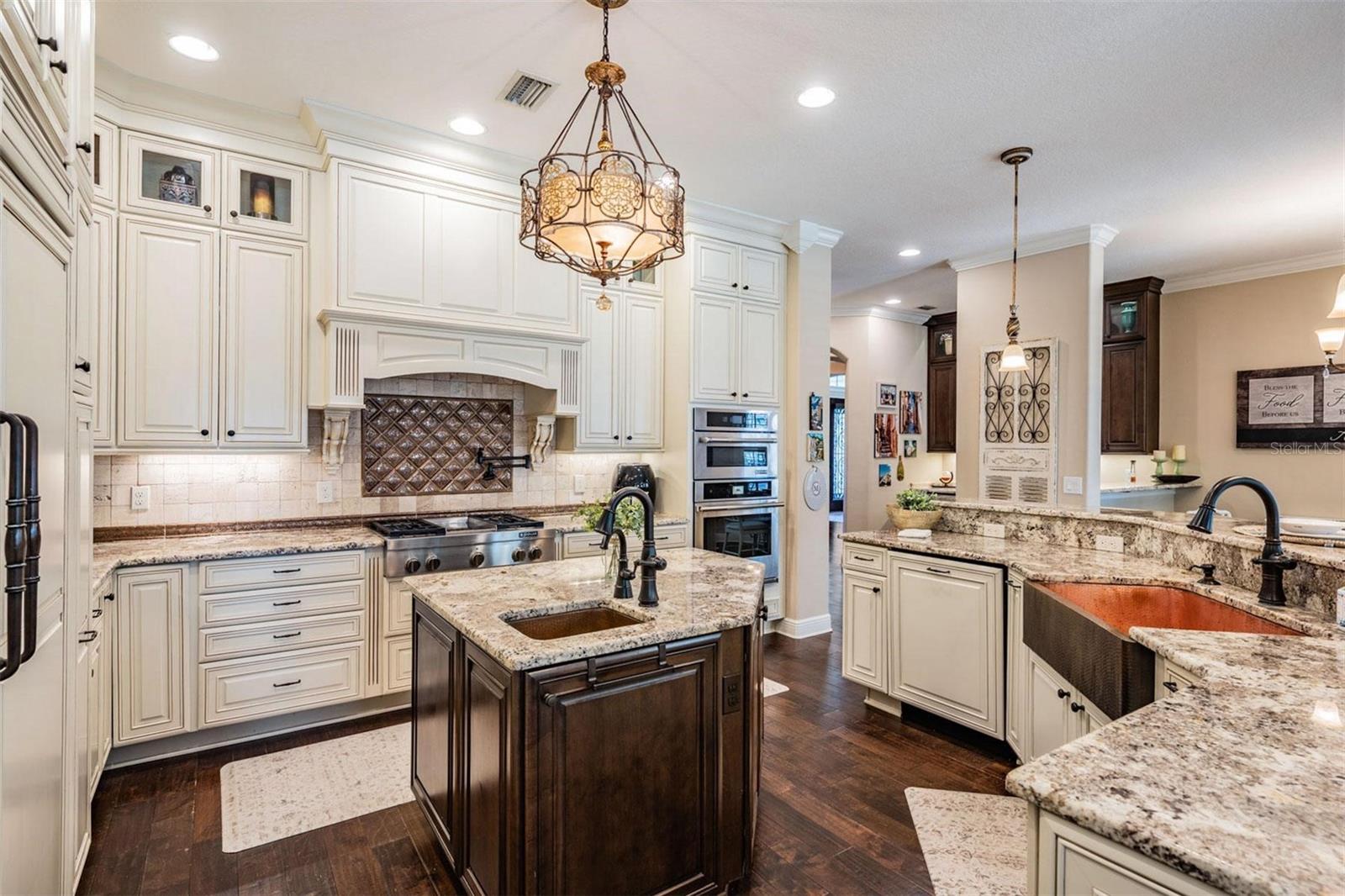 Listing photo id 16 for 5914 Fitzgerald Road