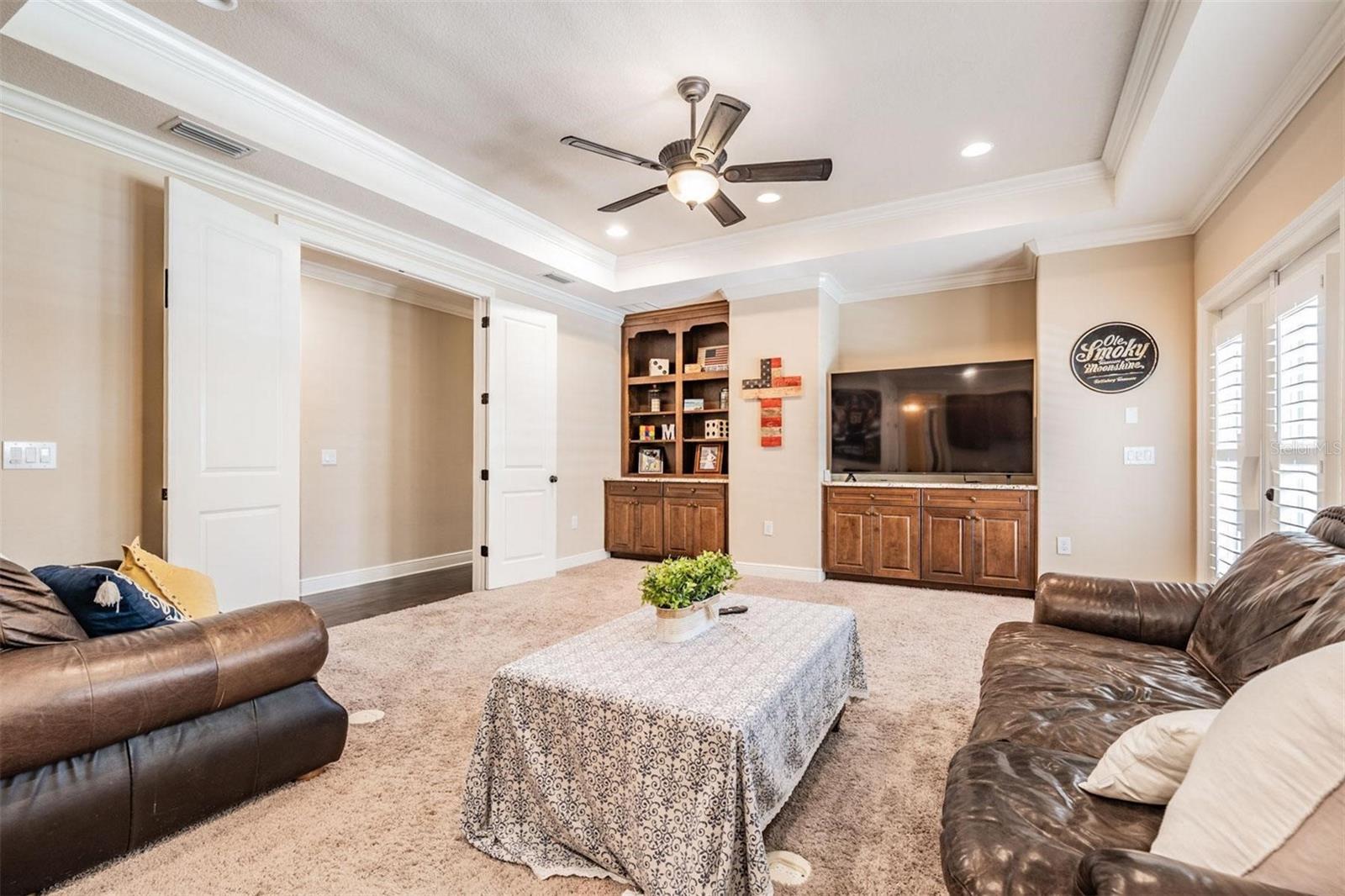 Listing photo id 36 for 5914 Fitzgerald Road