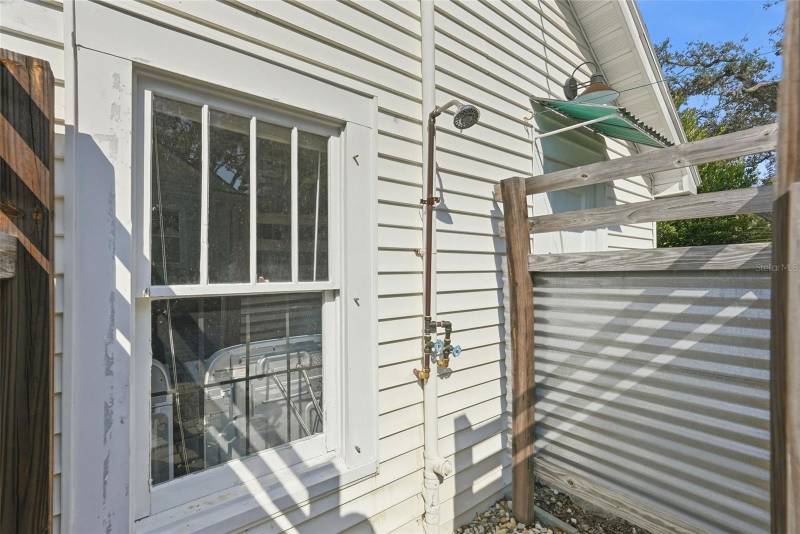 Image 33 of 43 For 141 15th Avenue N