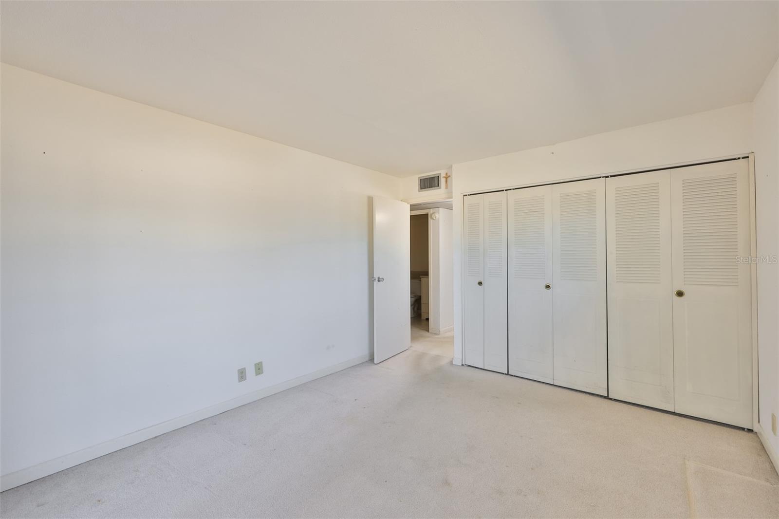 Image 20 of 58 For 1811 Bedford Lane 148