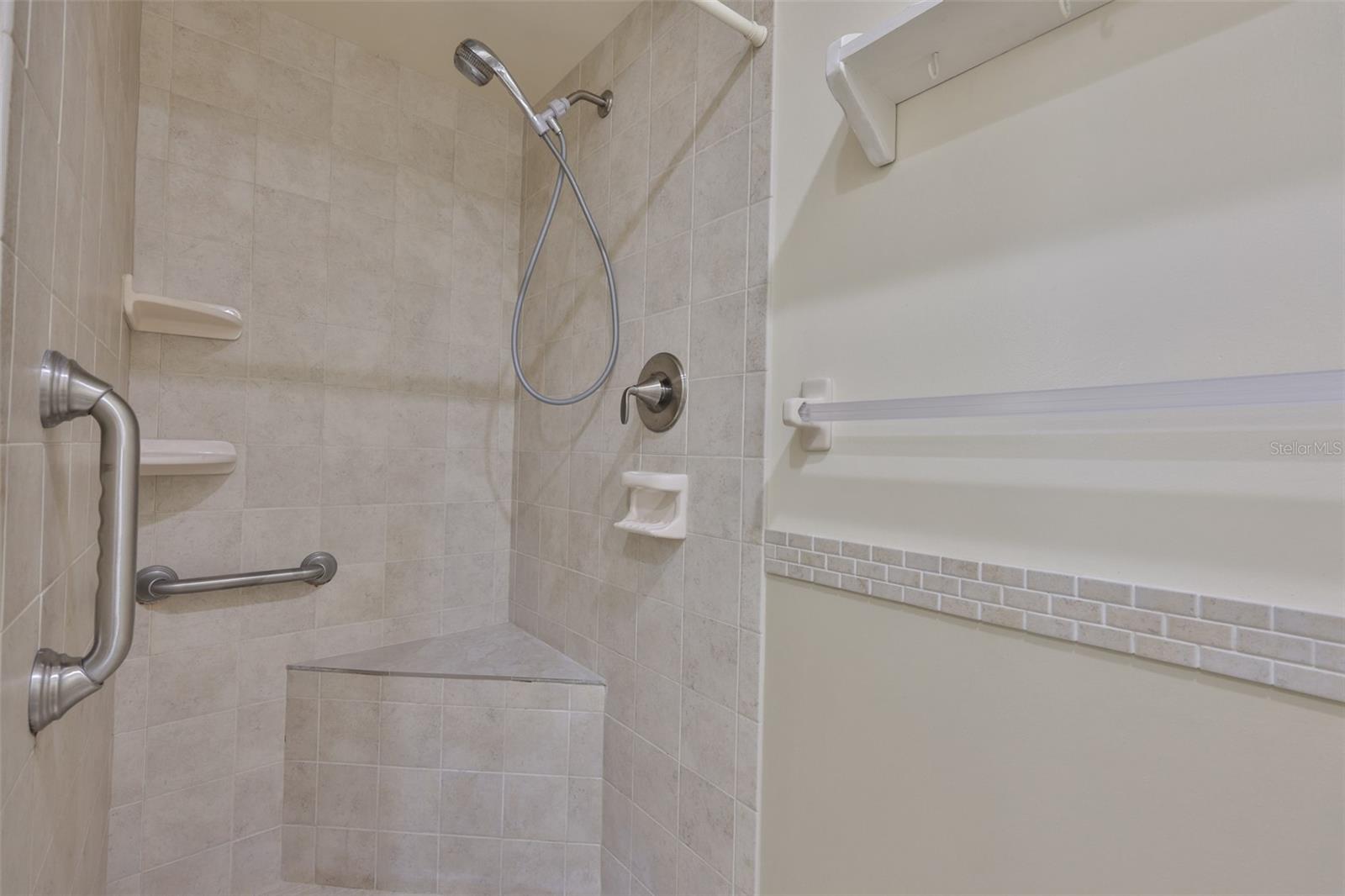 Image 28 of 58 For 1811 Bedford Lane 148