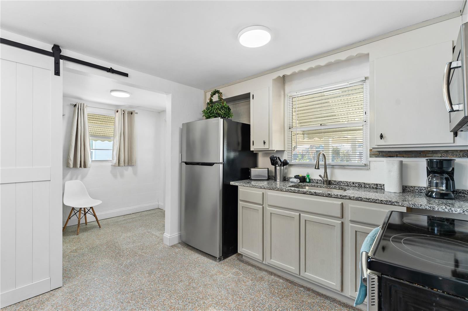 Image 15 of 36 For 13313 2nd Street E