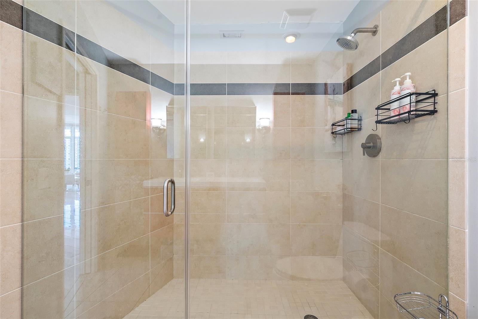 Image 11 of 31 For 175 1st Street S 1103