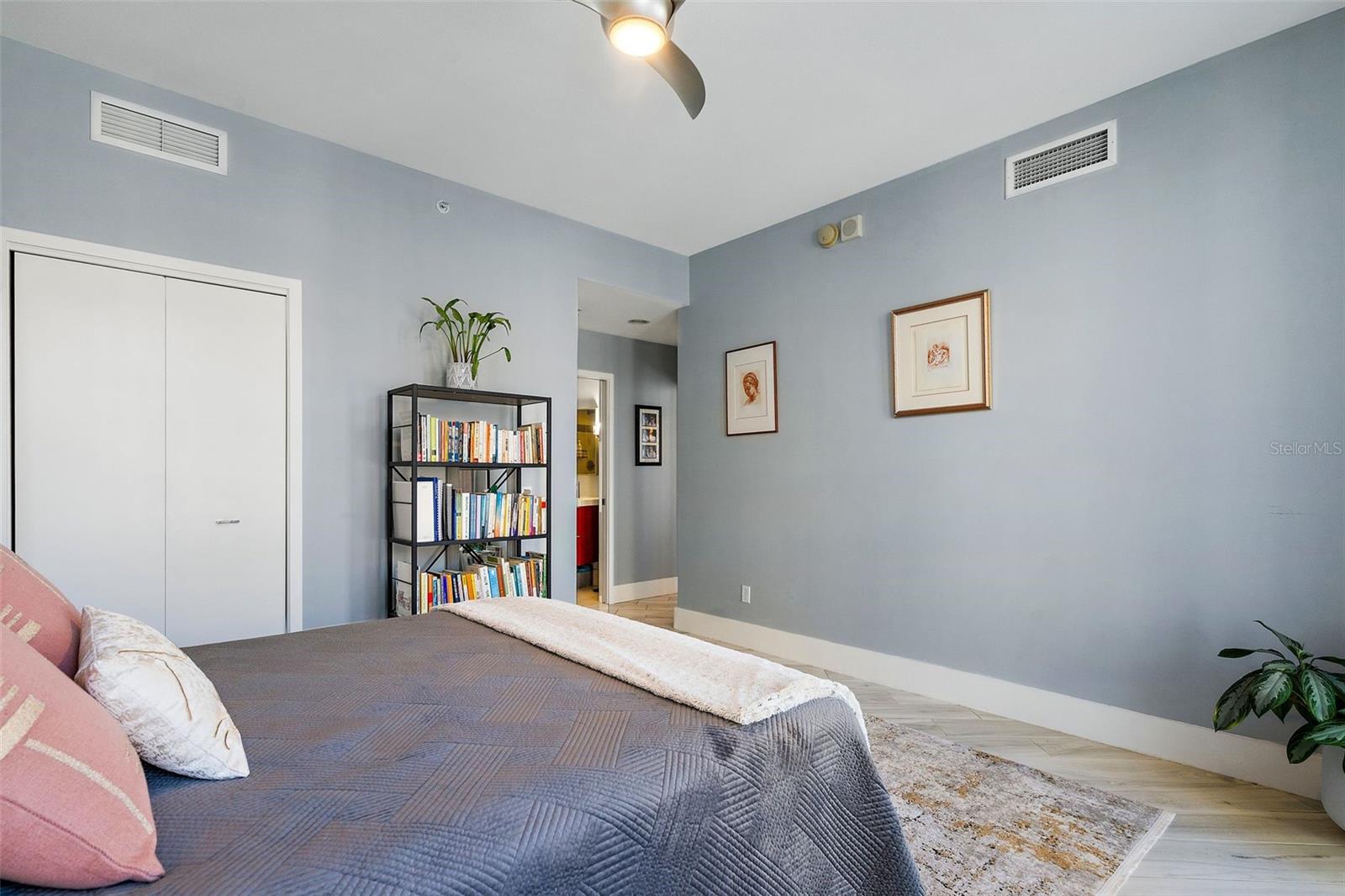 Image 13 of 31 For 175 1st Street S 1103