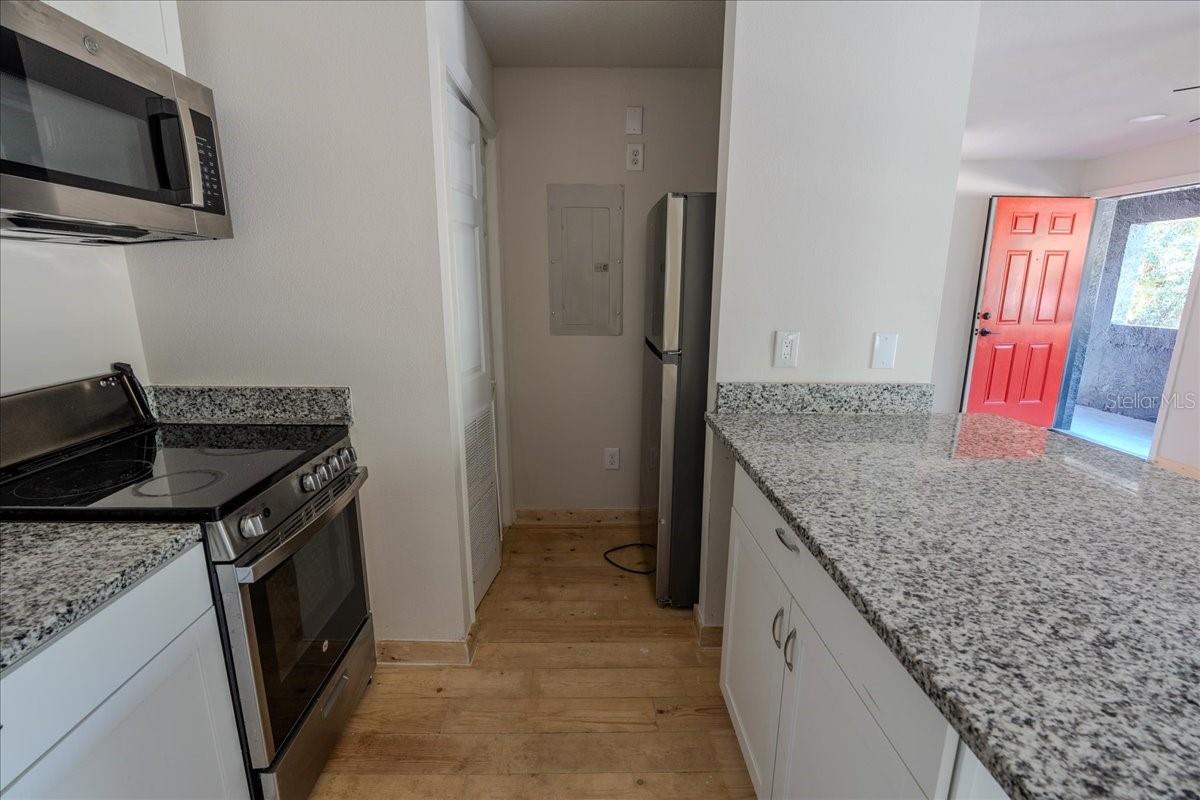 Image 5 of 13 For 2402 Martin Luther King Jr Boulevard 3