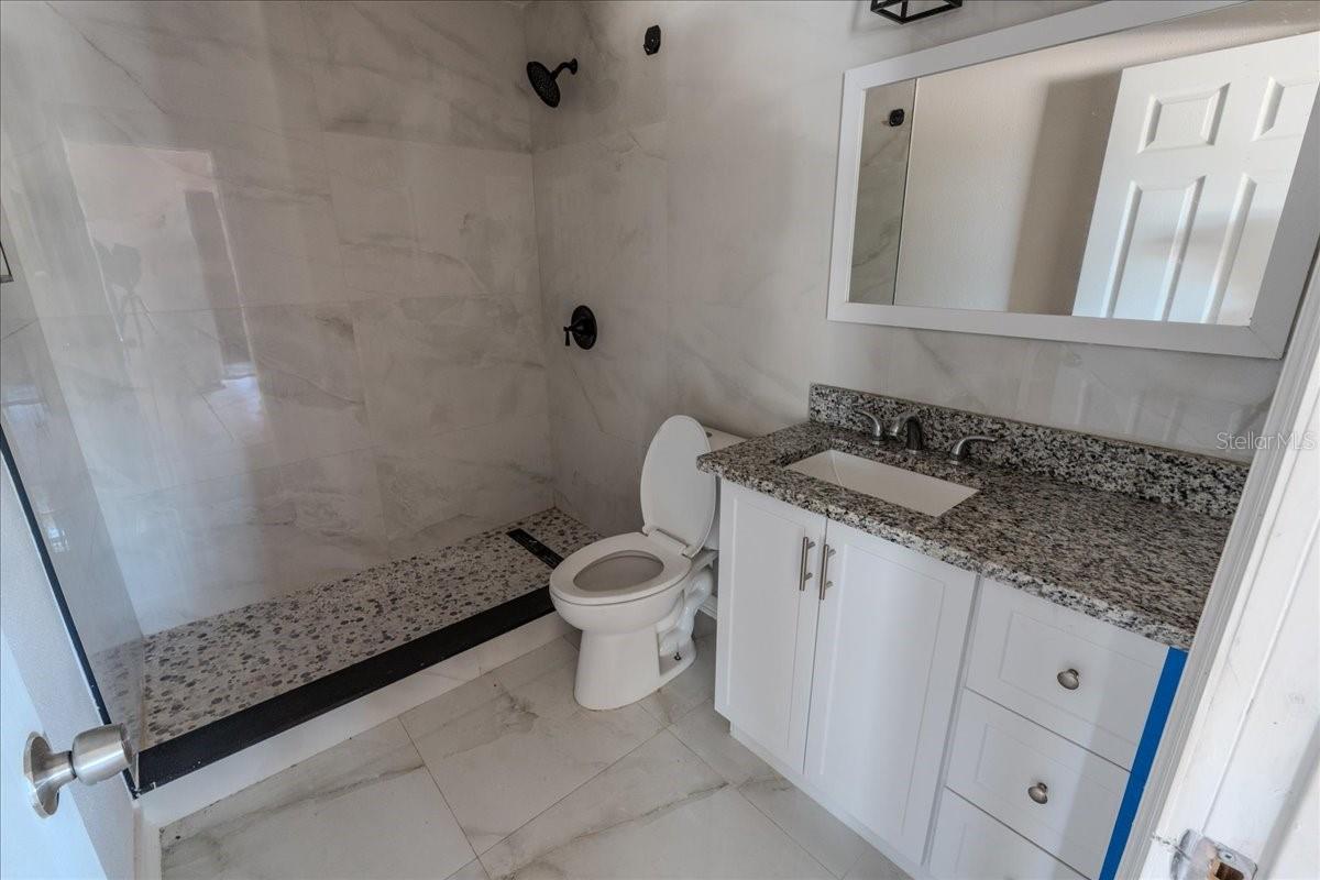 Image 7 of 13 For 2402 Martin Luther King Jr Boulevard 3