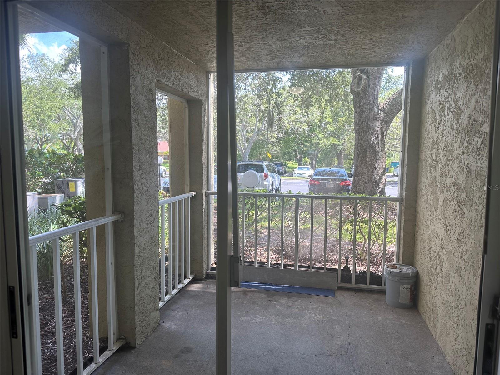 Image 8 of 13 For 2690 Coral Landings Boulevard 612