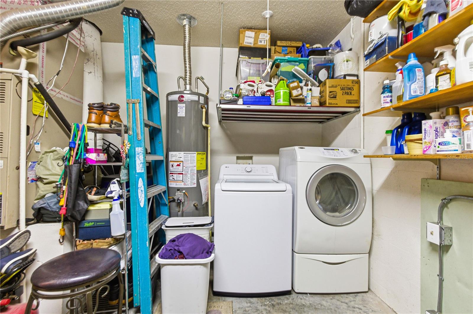 Image 21 of 30 For 6925 Summer Harbor Lane