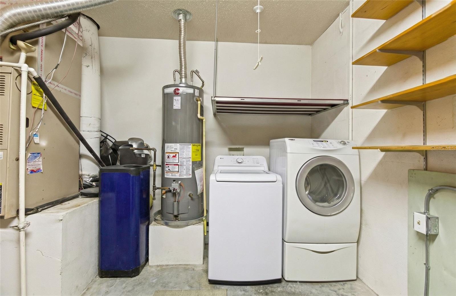 Image 23 of 30 For 6925 Summer Harbor Lane