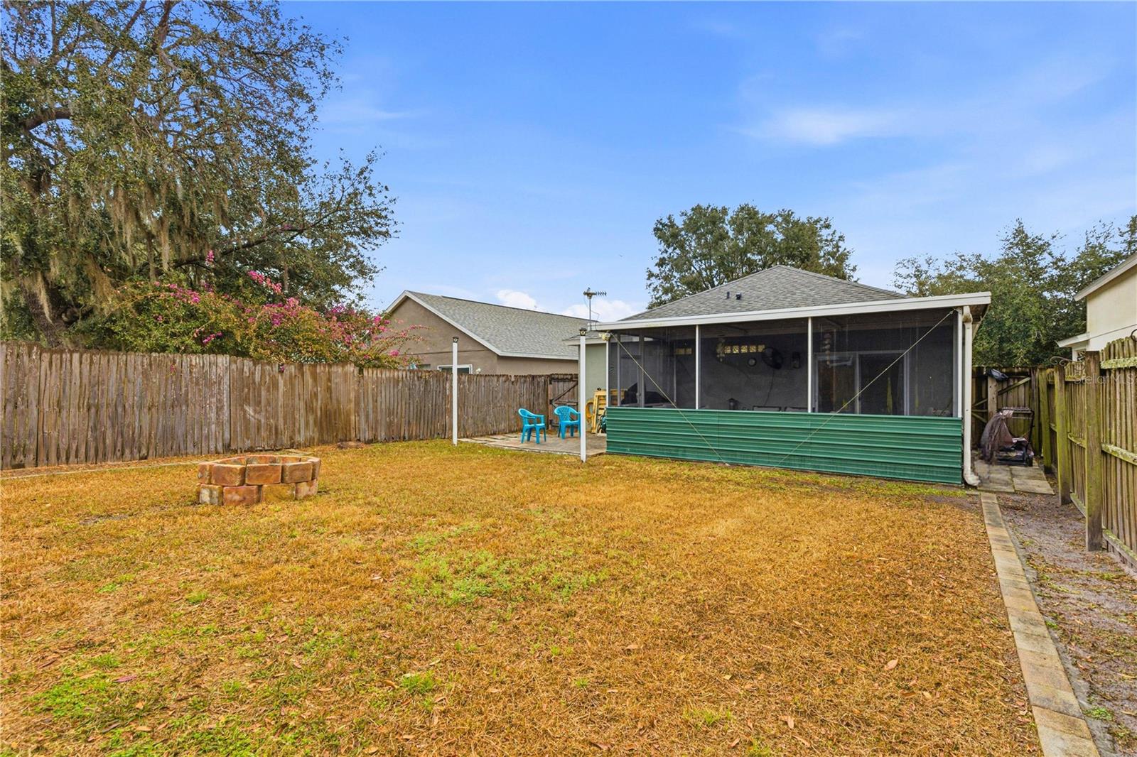 Image 25 of 30 For 6925 Summer Harbor Lane