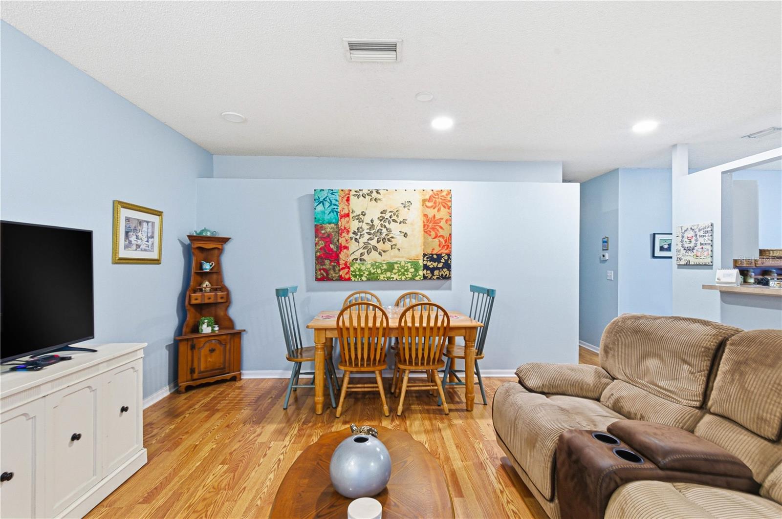 Image 6 of 30 For 6925 Summer Harbor Lane