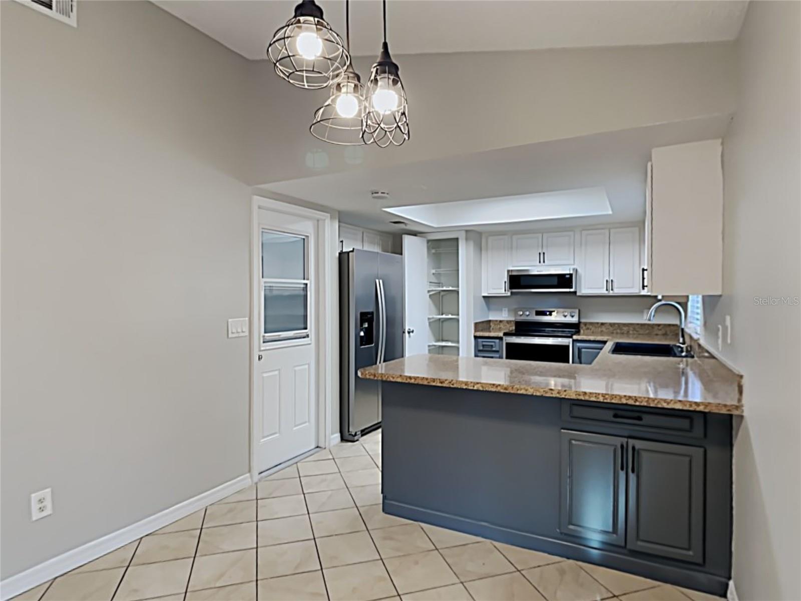 Image 6 of 21 For 1108 Shaffer Trail