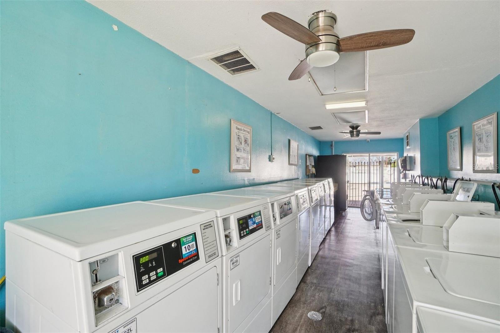 Image 25 of 29 For 24862 Us Highway 19 N 1701