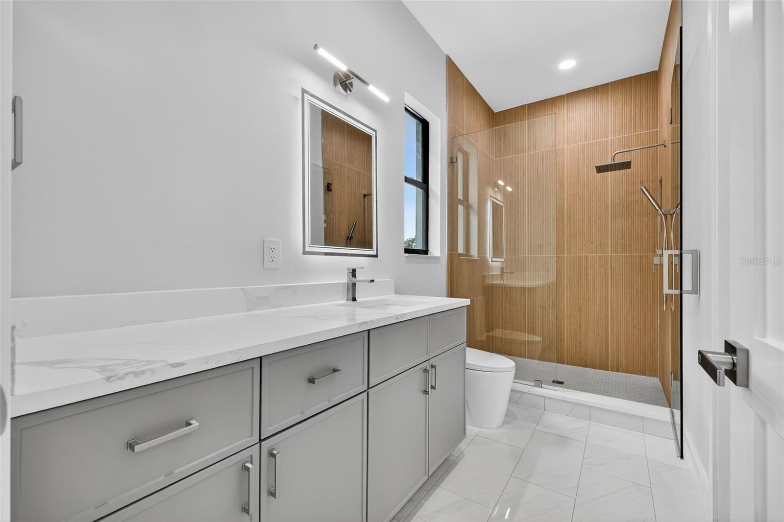 Image 36 of 55 For 4527 26th Avenue S