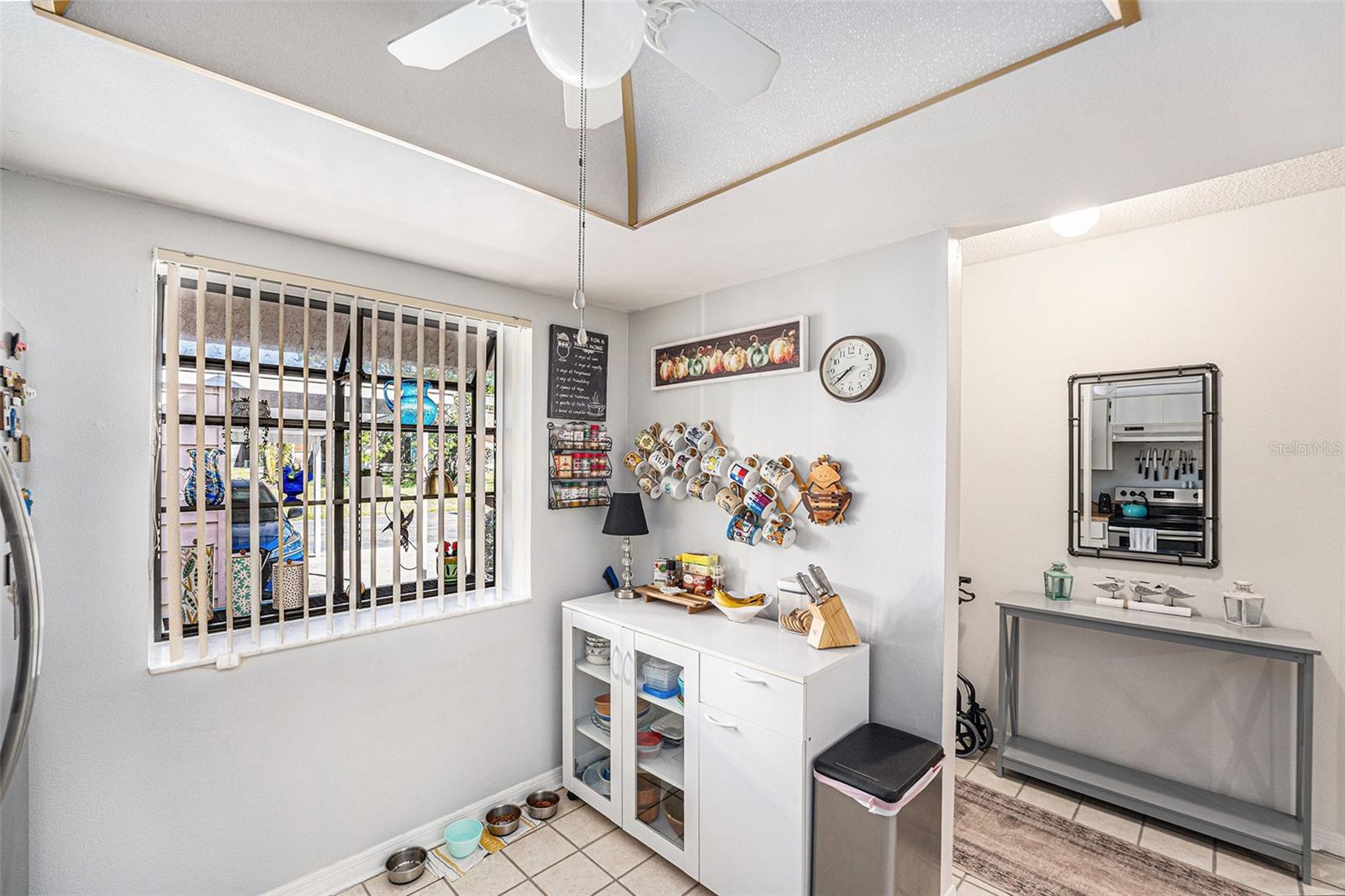 Image 11 of 34 For 10736 Laquinta Drive