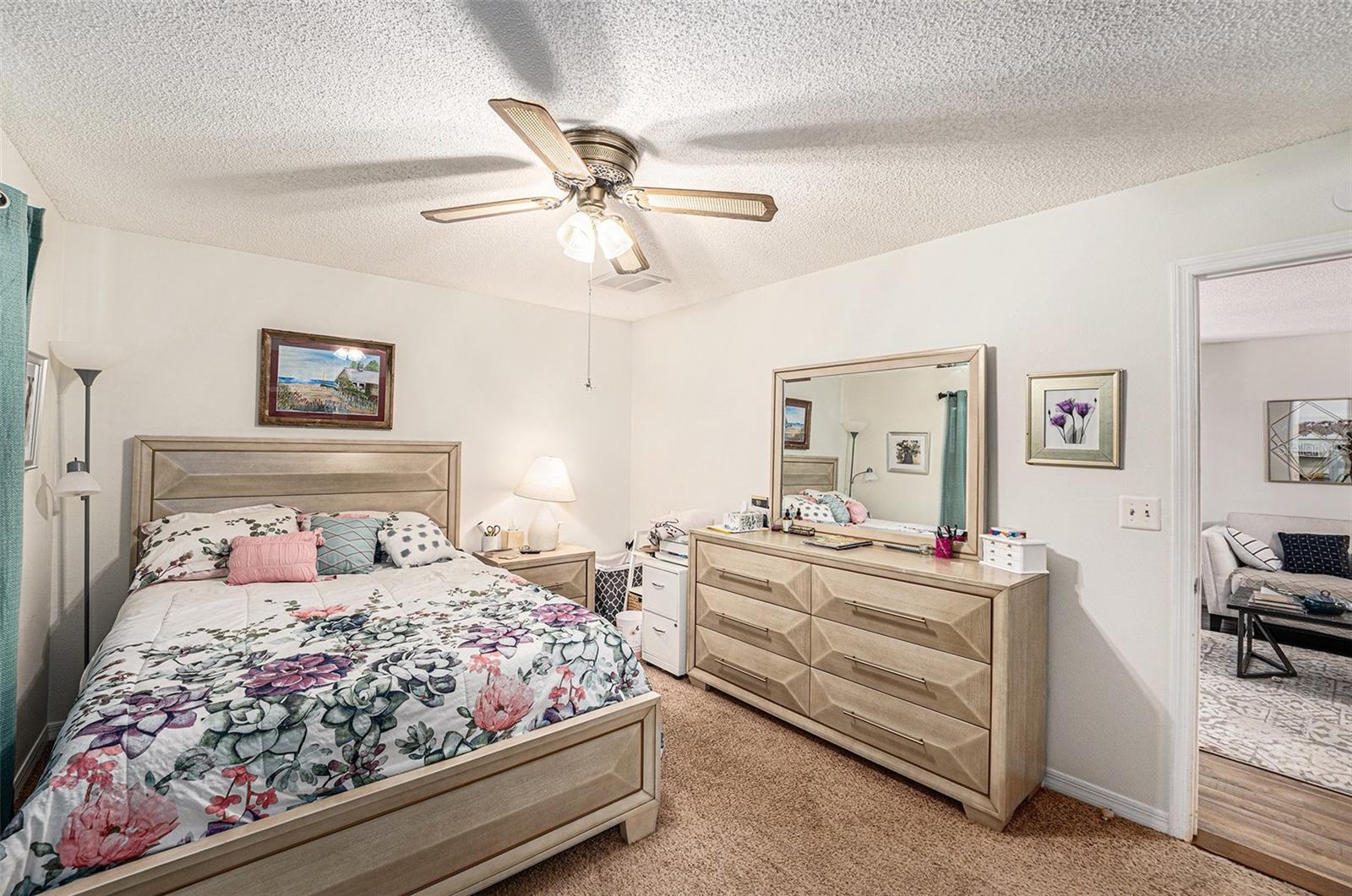 Image 20 of 34 For 10736 Laquinta Drive