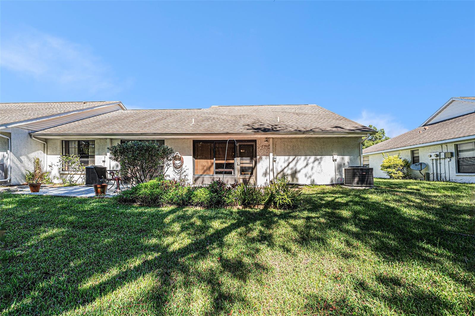 Image 26 of 34 For 10736 Laquinta Drive