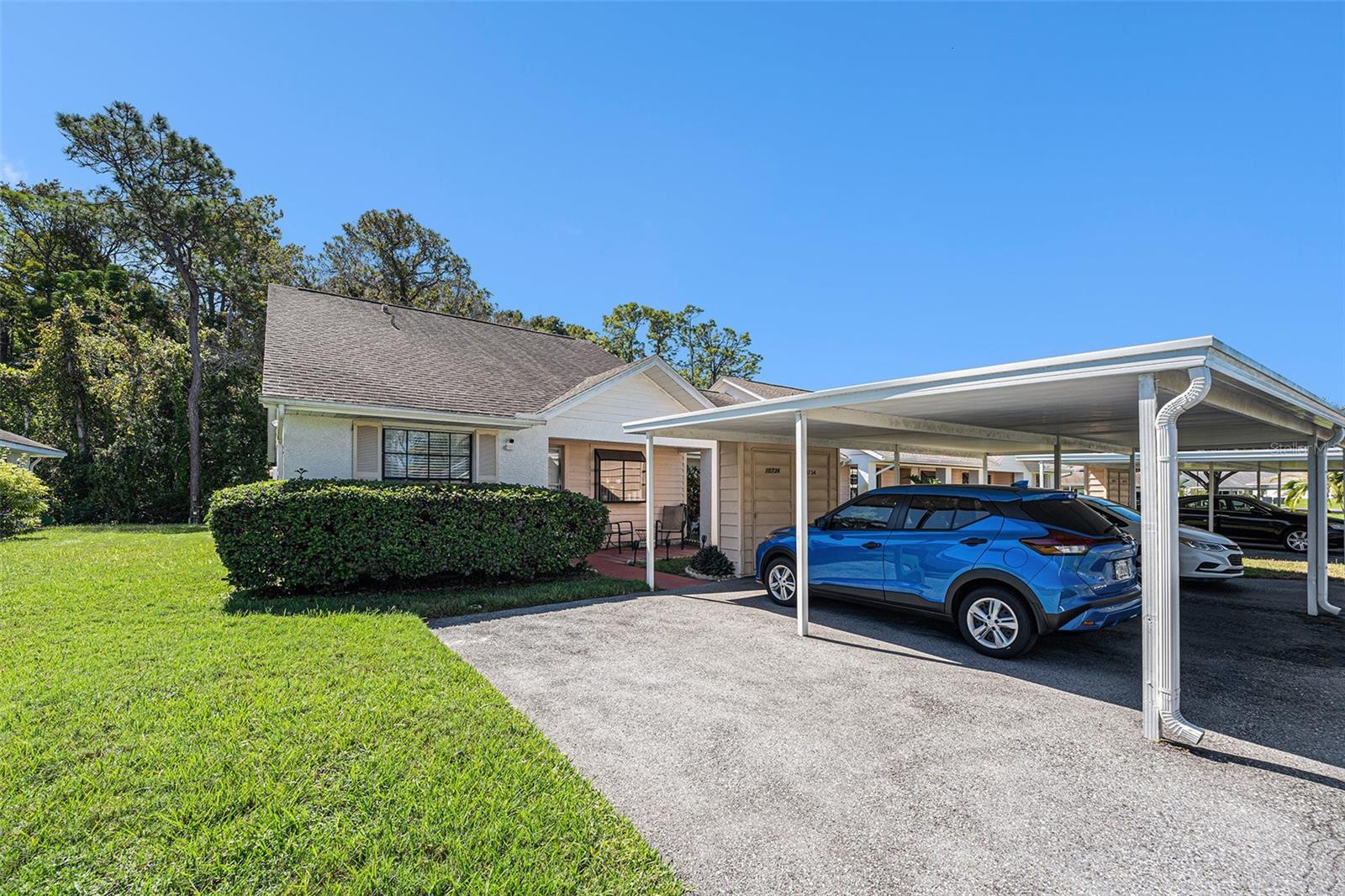 Image 3 of 34 For 10736 Laquinta Drive