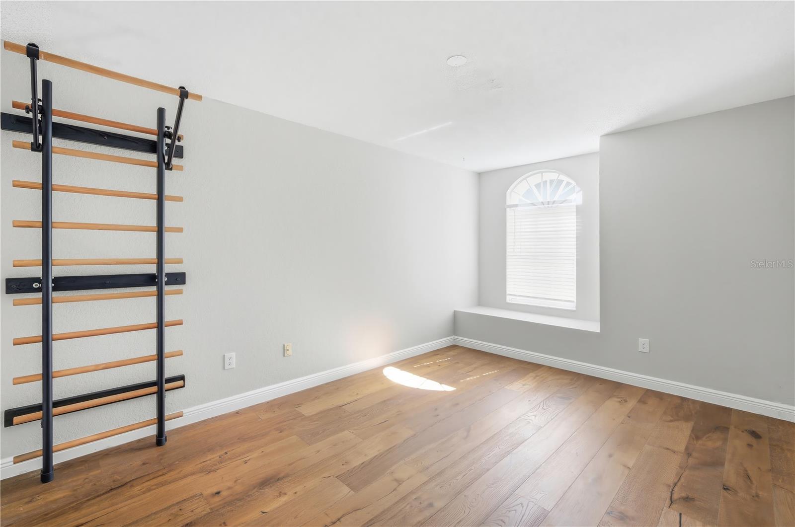 Image 18 of 28 For 11519 Whispering Hollow Drive