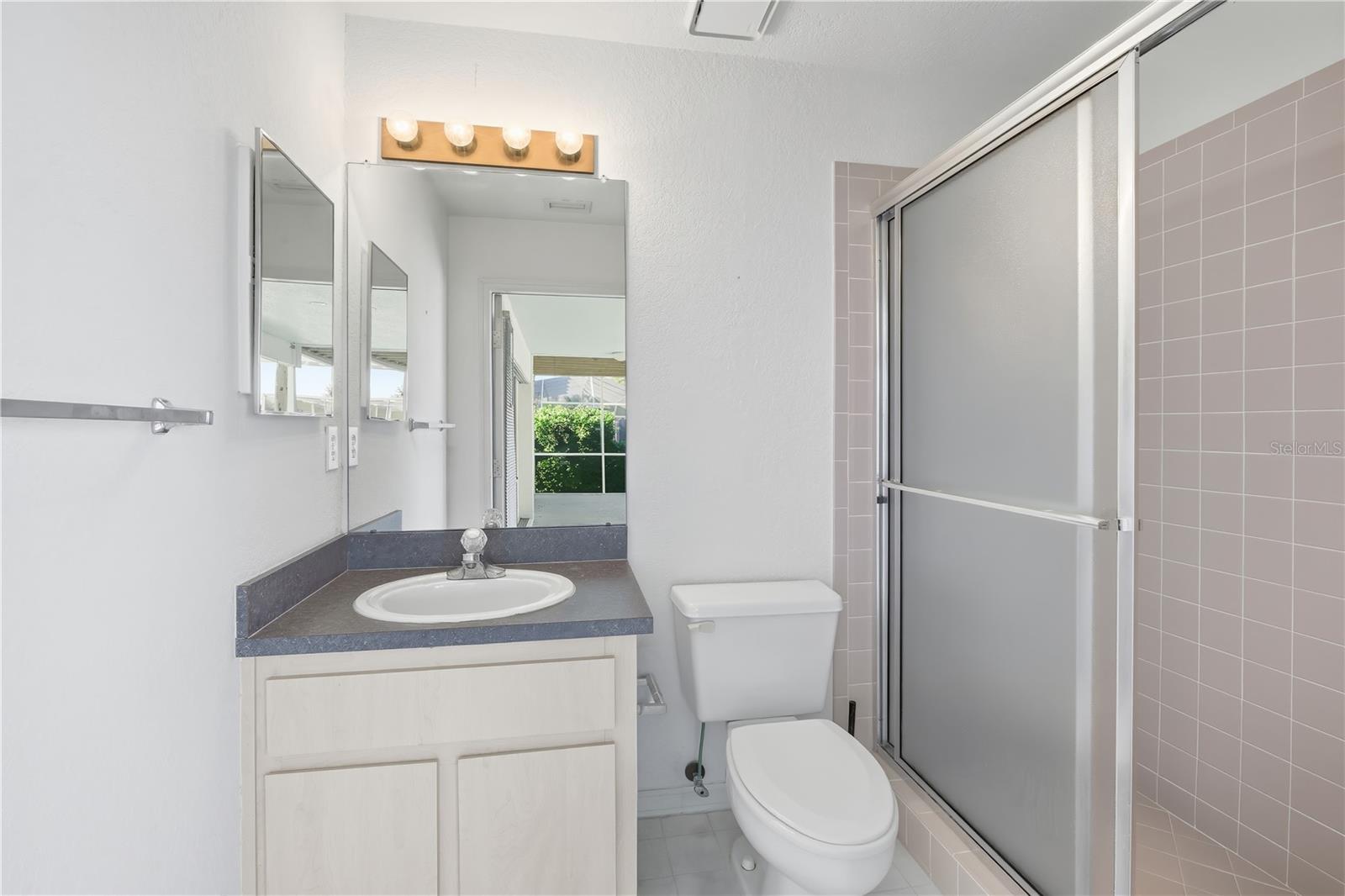 Image 23 of 28 For 11519 Whispering Hollow Drive