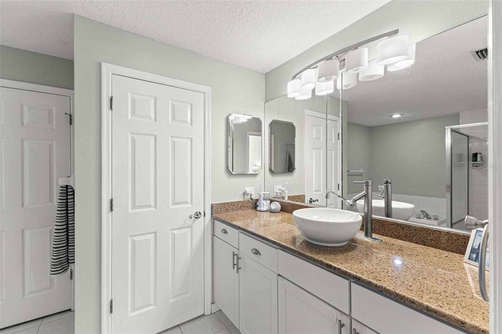 Image 28 of 51 For 1717 Arabian Lane