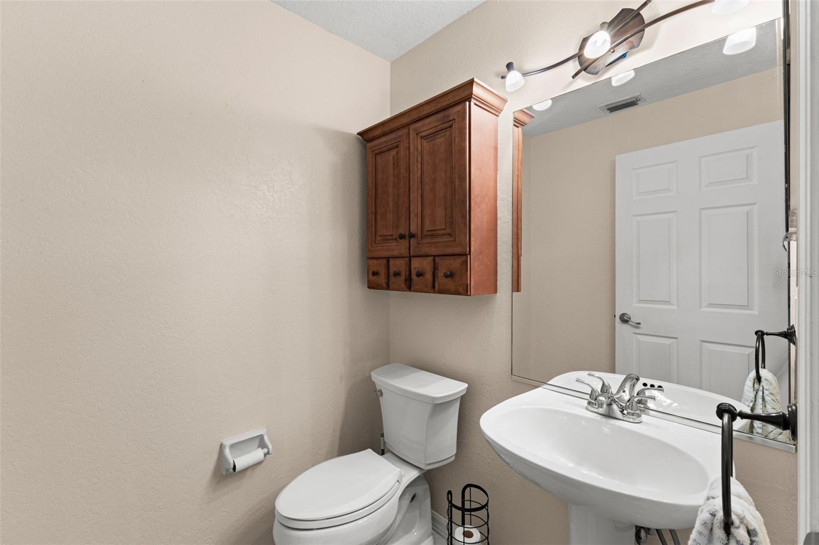 Image 37 of 51 For 1717 Arabian Lane