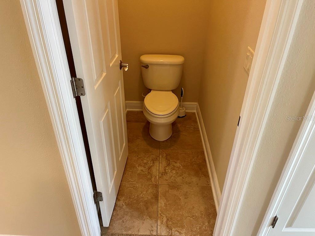 Image 21 of 51 For 15604 Hampton Village Drive