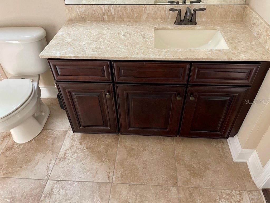 Image 31 of 51 For 15604 Hampton Village Drive