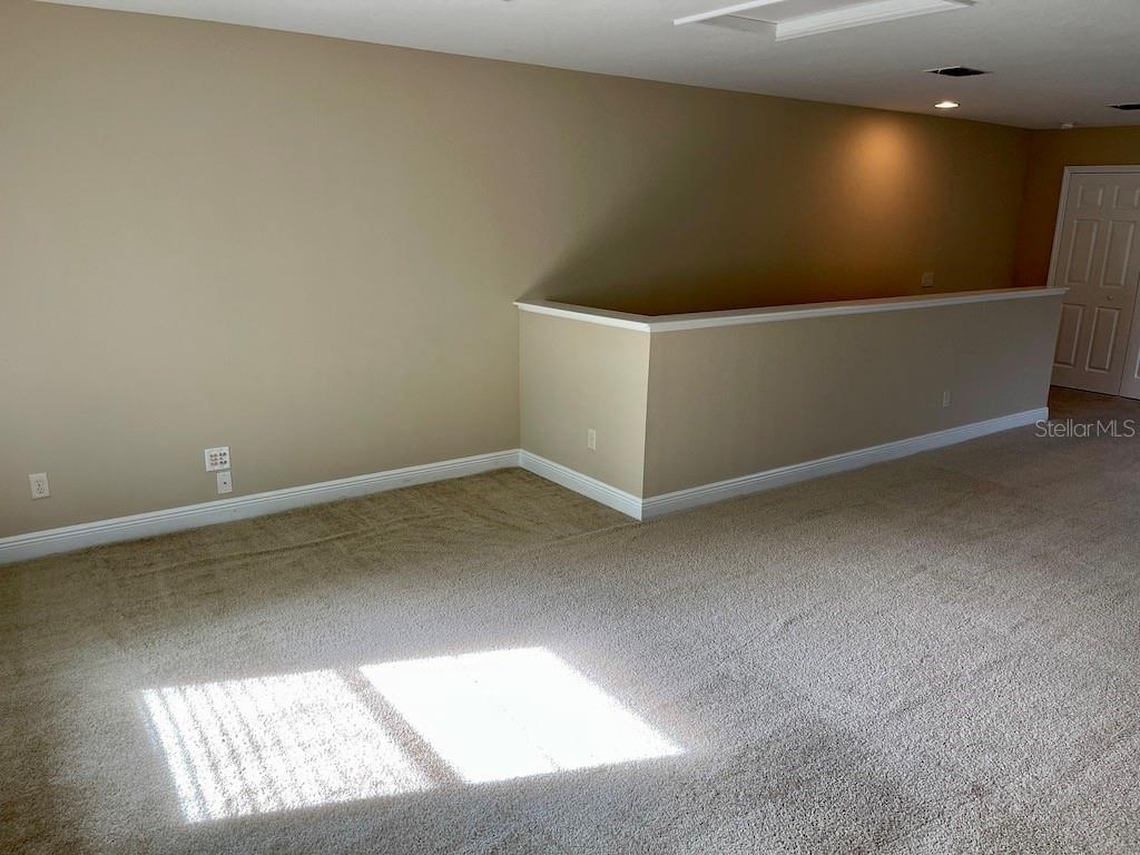 Image 36 of 51 For 15604 Hampton Village Drive