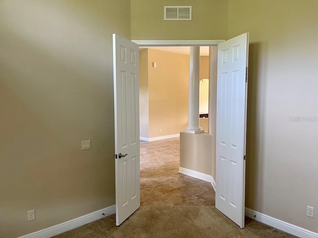 Image 42 of 51 For 15604 Hampton Village Drive